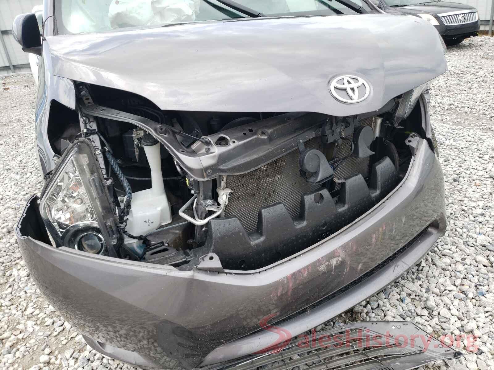 5TDYZ3DC1HS768254 2017 TOYOTA SIENNA