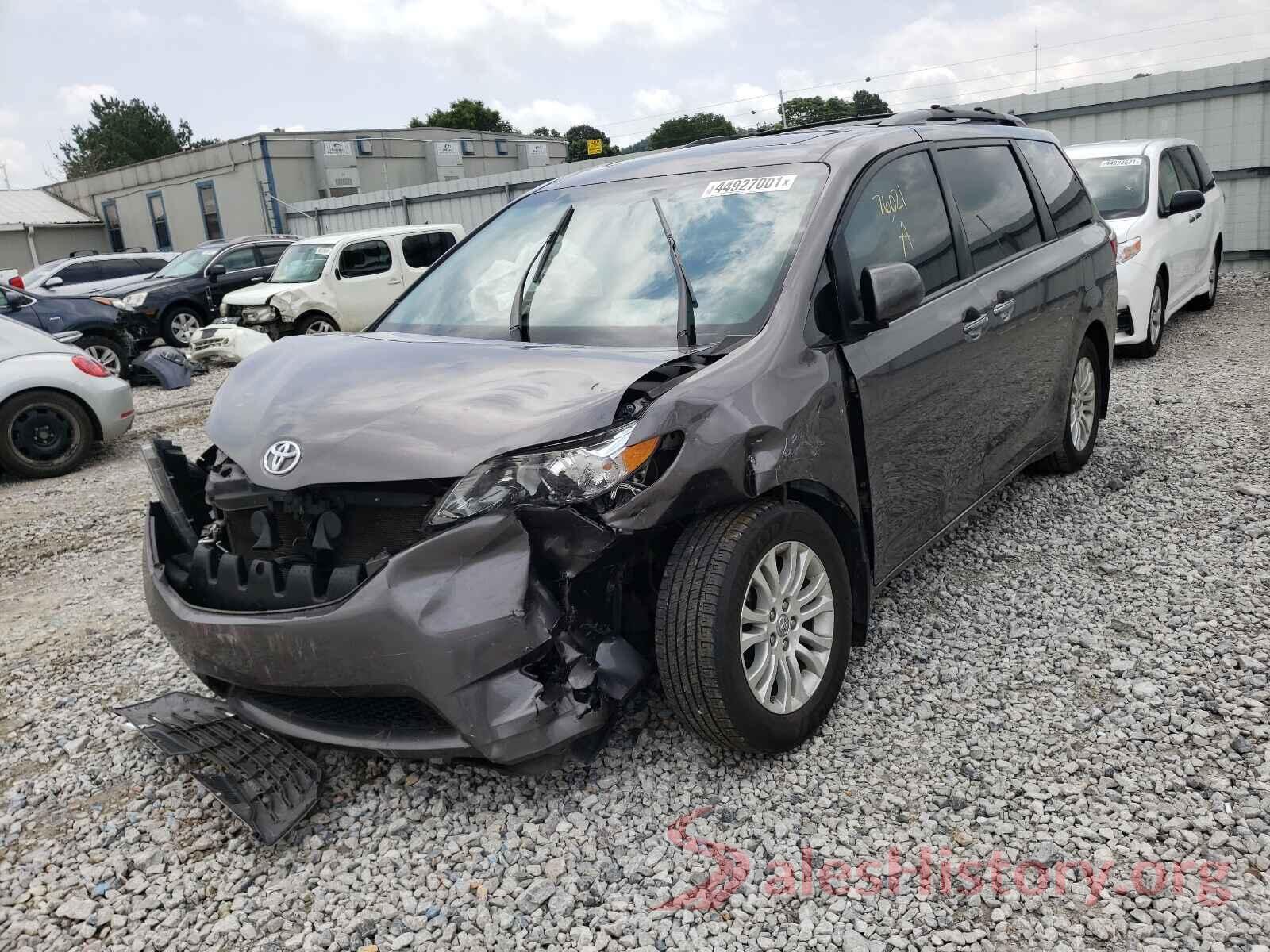 5TDYZ3DC1HS768254 2017 TOYOTA SIENNA