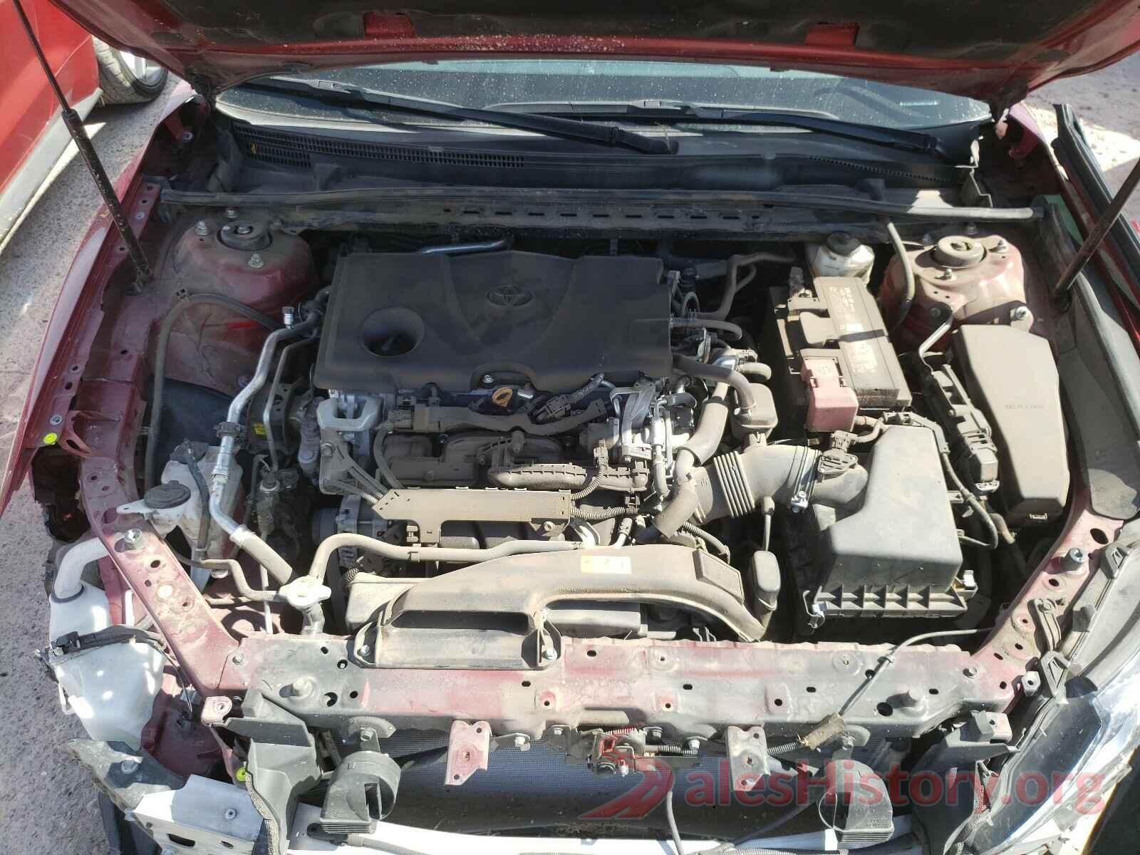 4T1B11HK0JU677329 2018 TOYOTA CAMRY