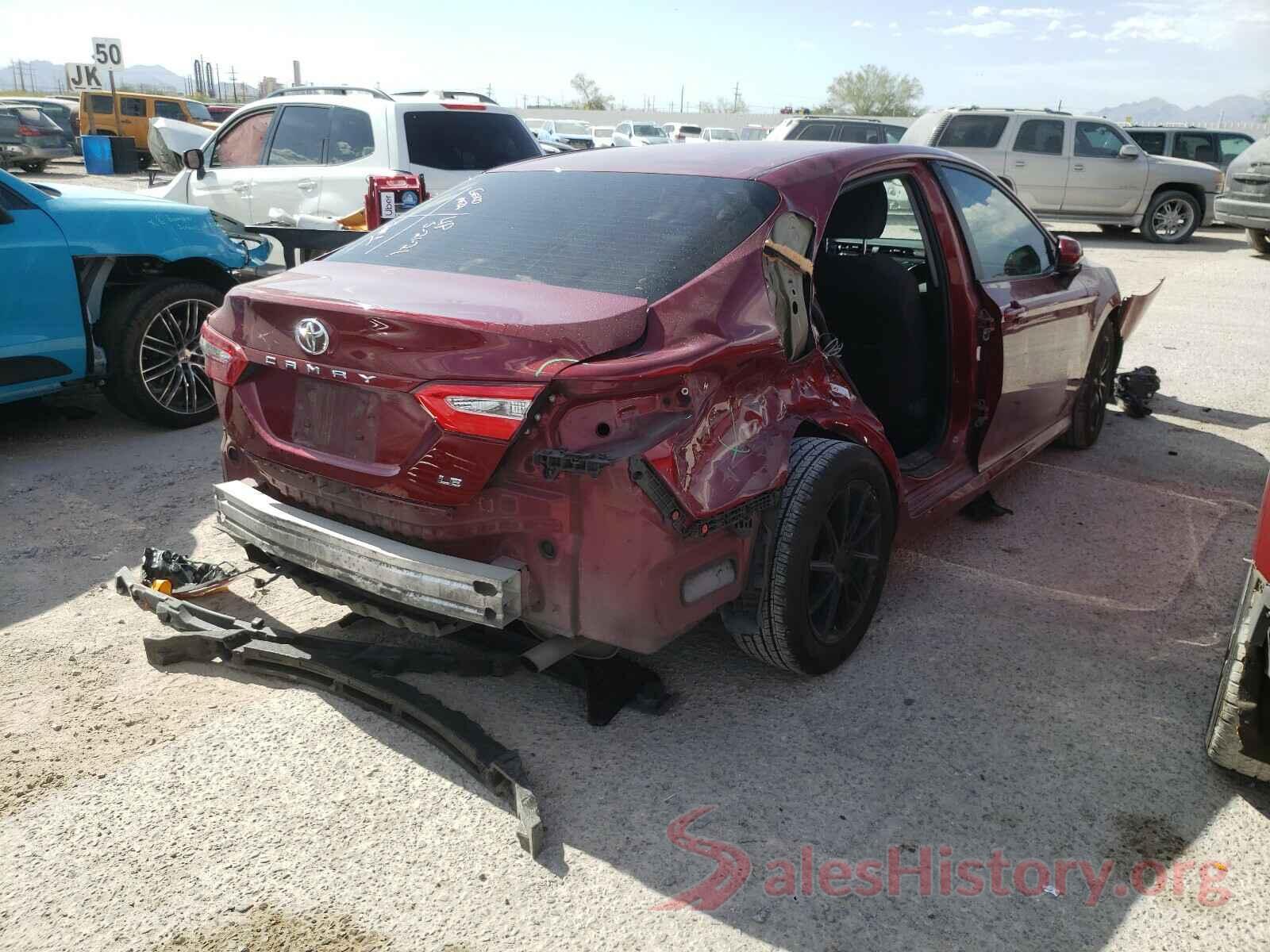 4T1B11HK0JU677329 2018 TOYOTA CAMRY