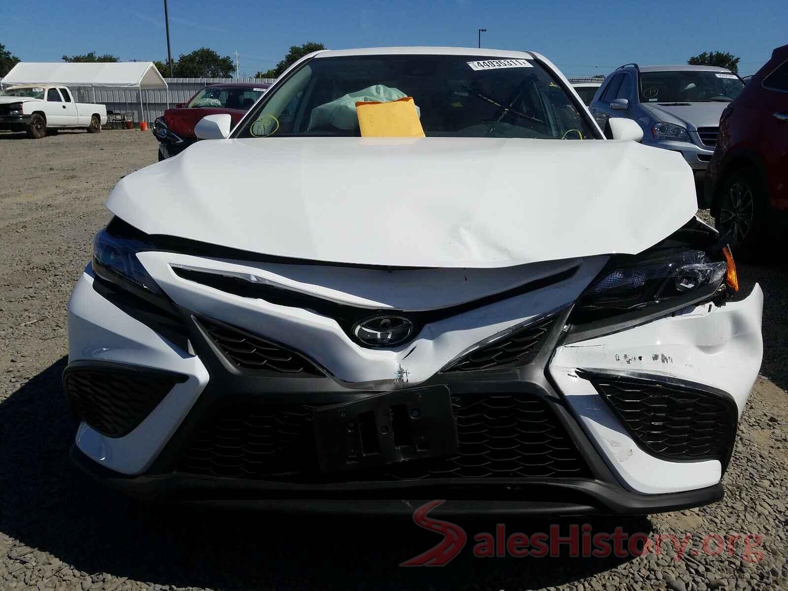 4T1G11AK5MU514261 2021 TOYOTA CAMRY