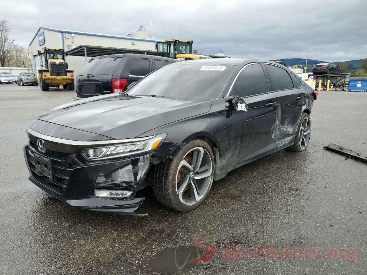 1HGCV1F30JA188828 2018 HONDA ACCORD