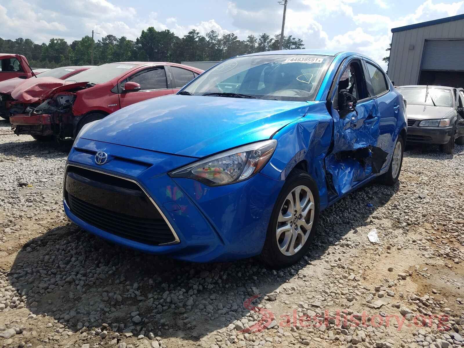 3MYDLBYV0JY333716 2018 TOYOTA YARIS