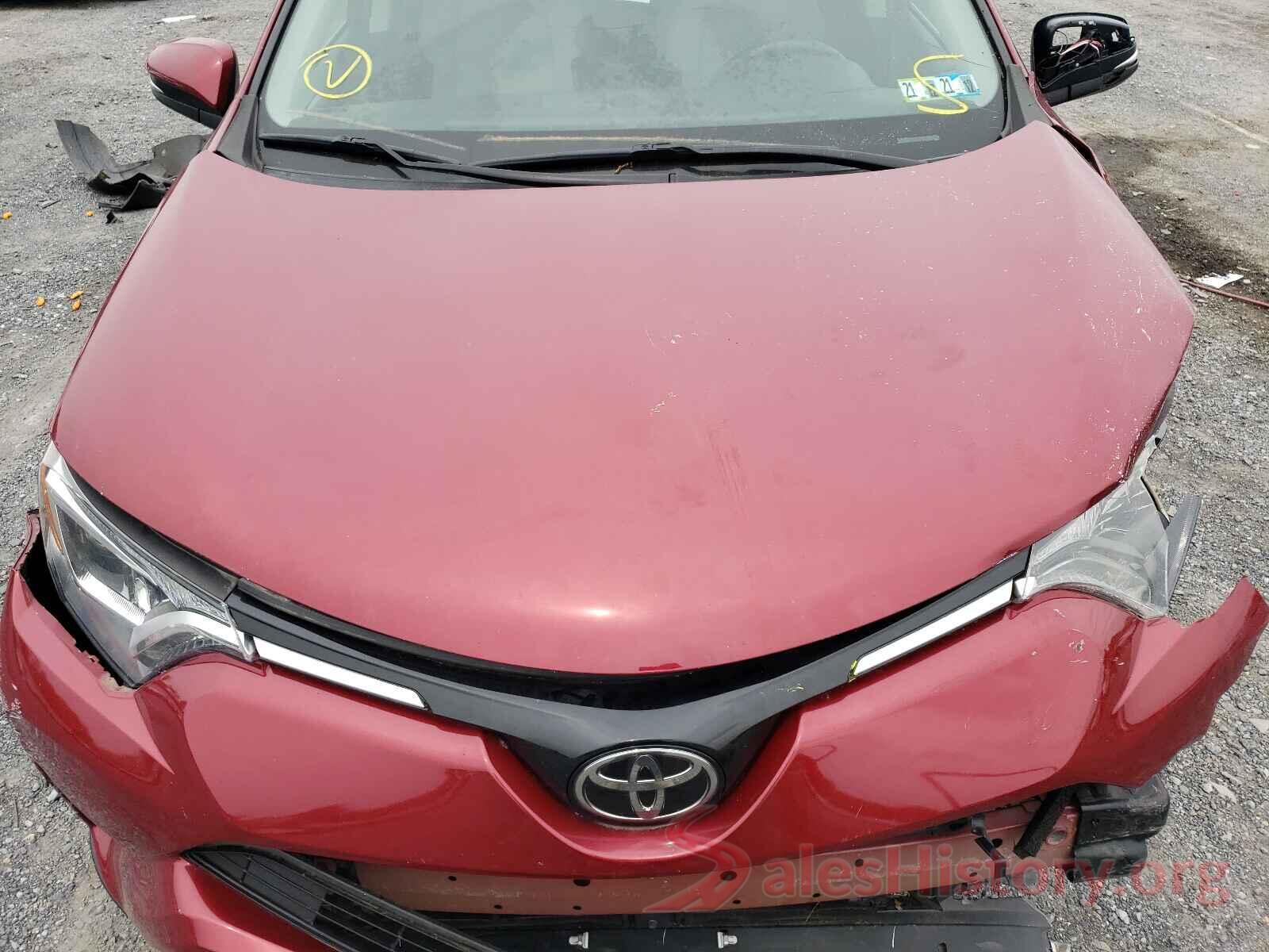 2T3RFREV5JW708742 2018 TOYOTA RAV4