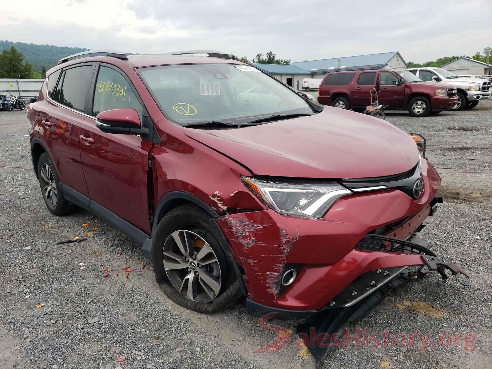 2T3RFREV5JW708742 2018 TOYOTA RAV4