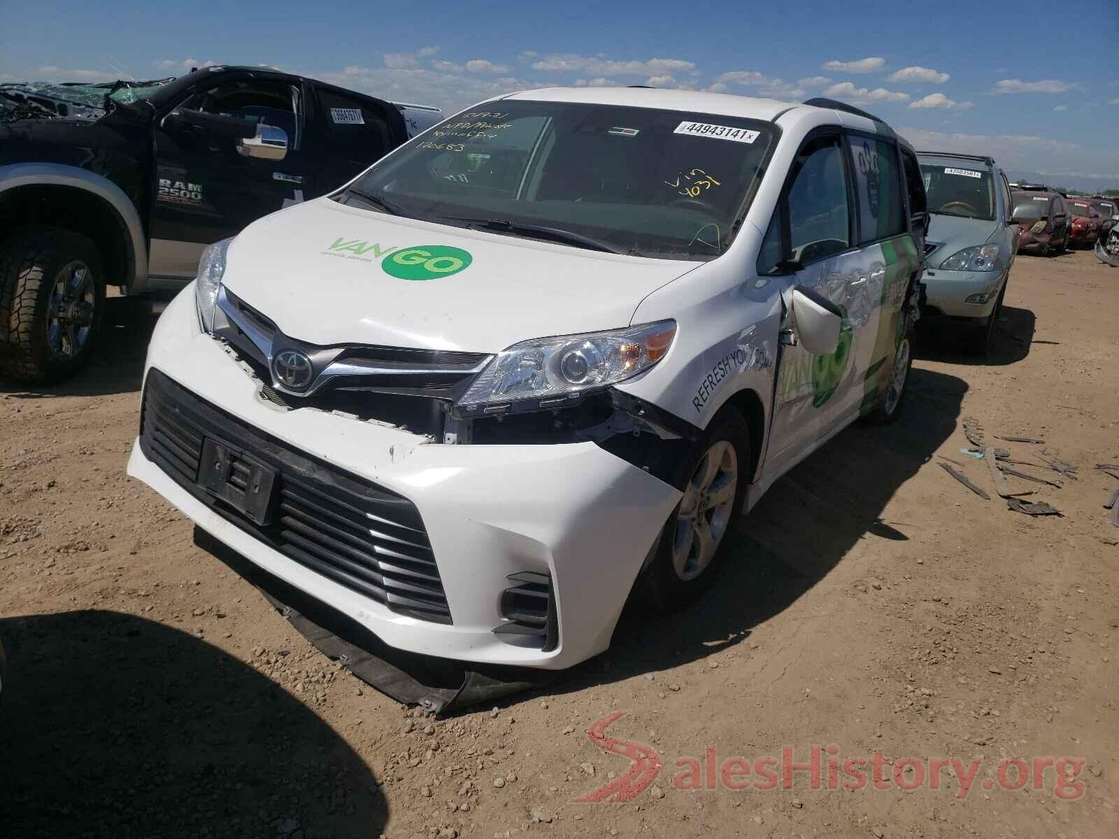 5TDKZ3DC8KS994031 2019 TOYOTA SIENNA