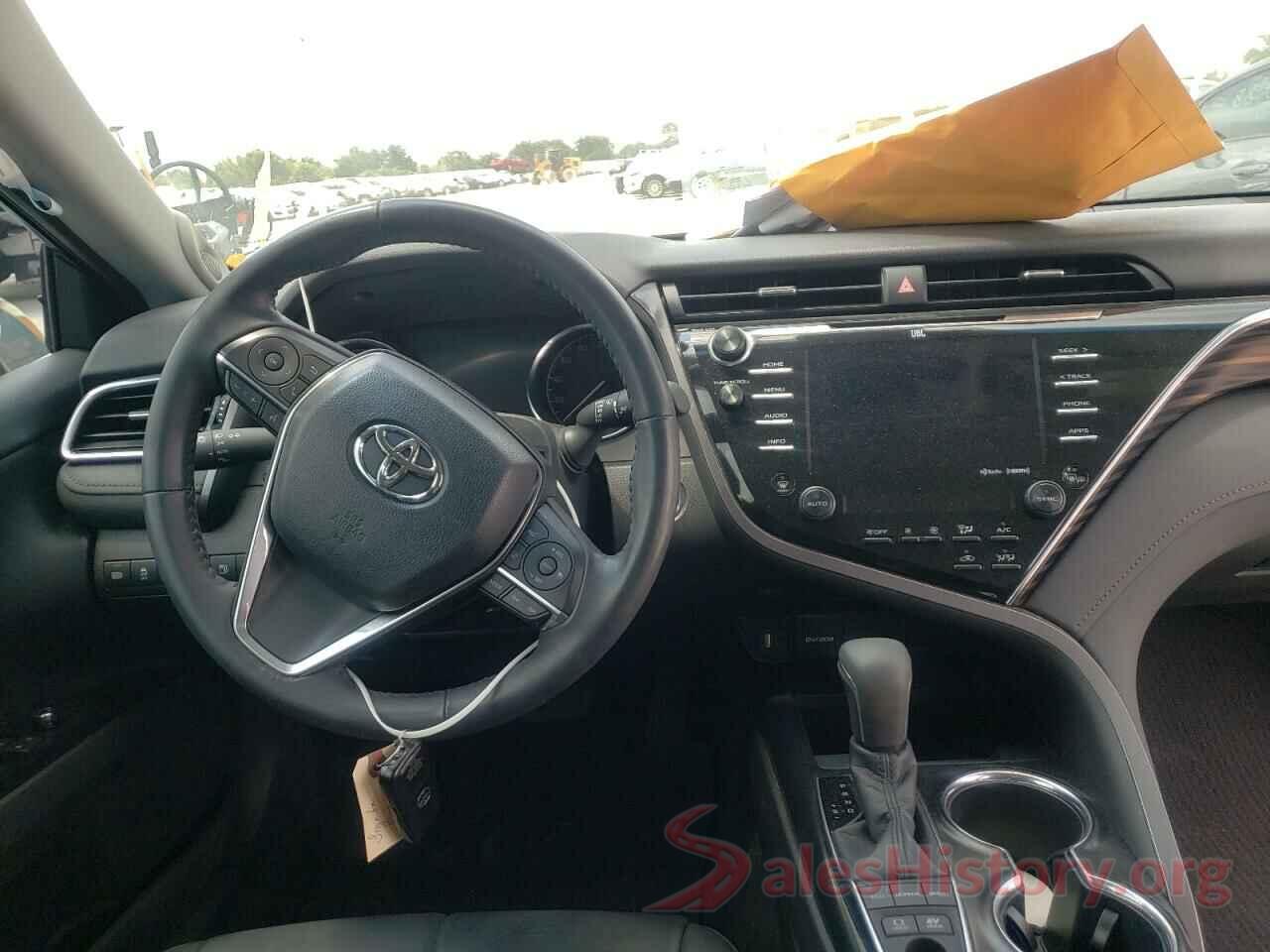 4T1B21HK8JU008710 2018 TOYOTA CAMRY