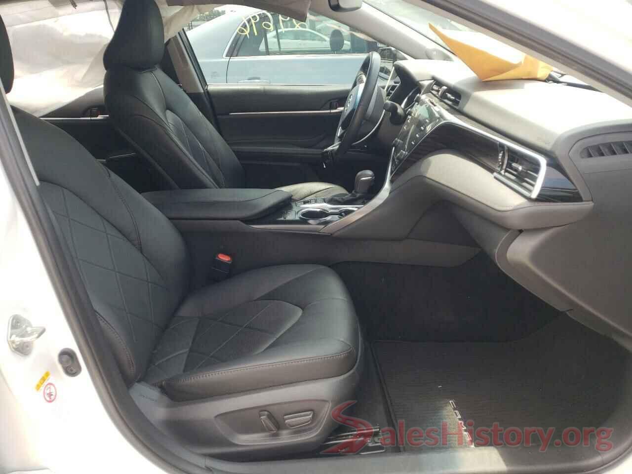 4T1B21HK8JU008710 2018 TOYOTA CAMRY