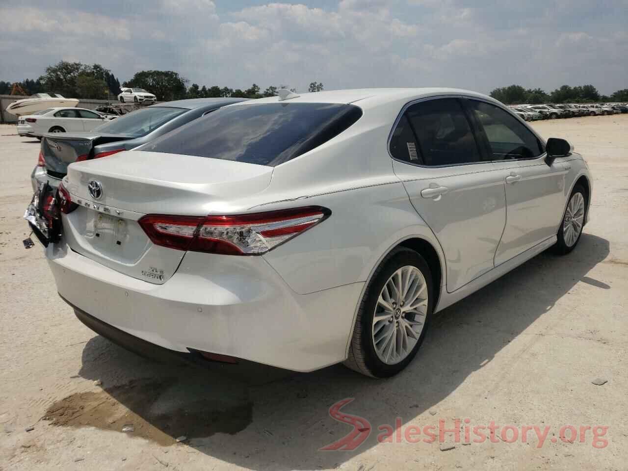 4T1B21HK8JU008710 2018 TOYOTA CAMRY