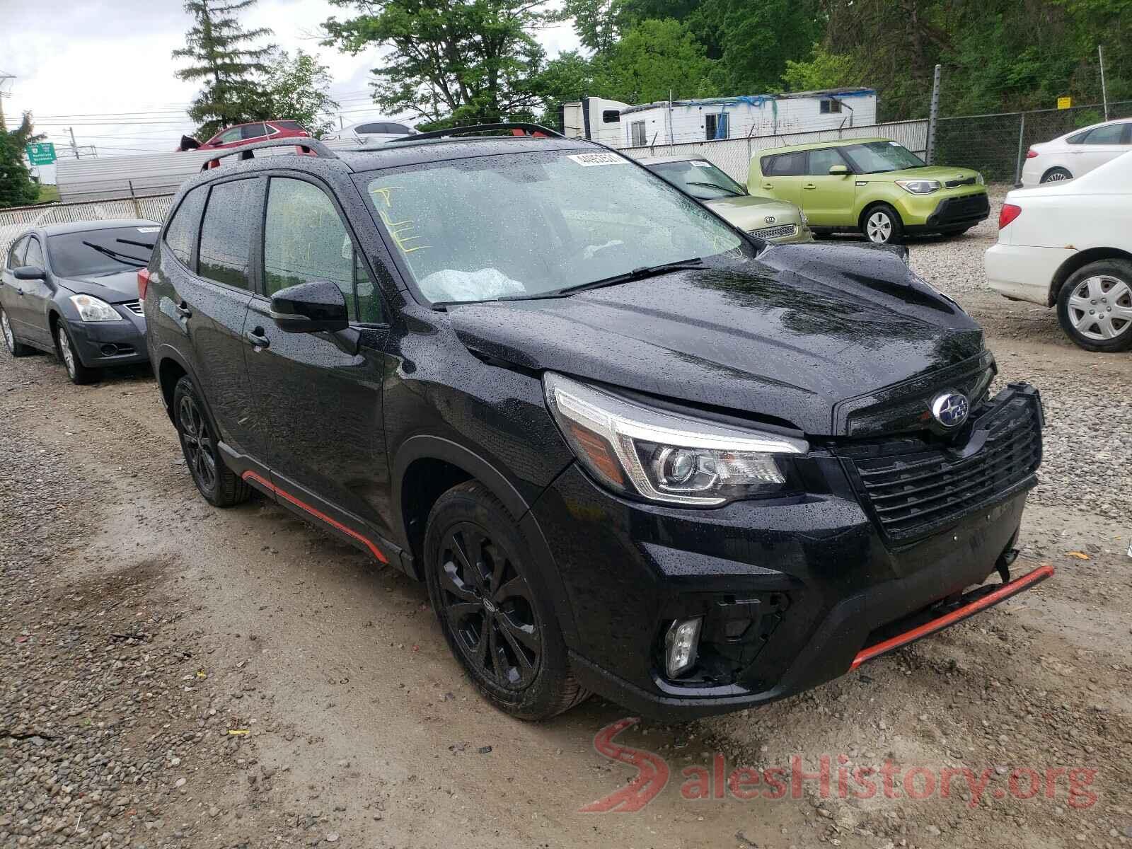 JF2SKAJC6KH481945 2019 SUBARU FORESTER