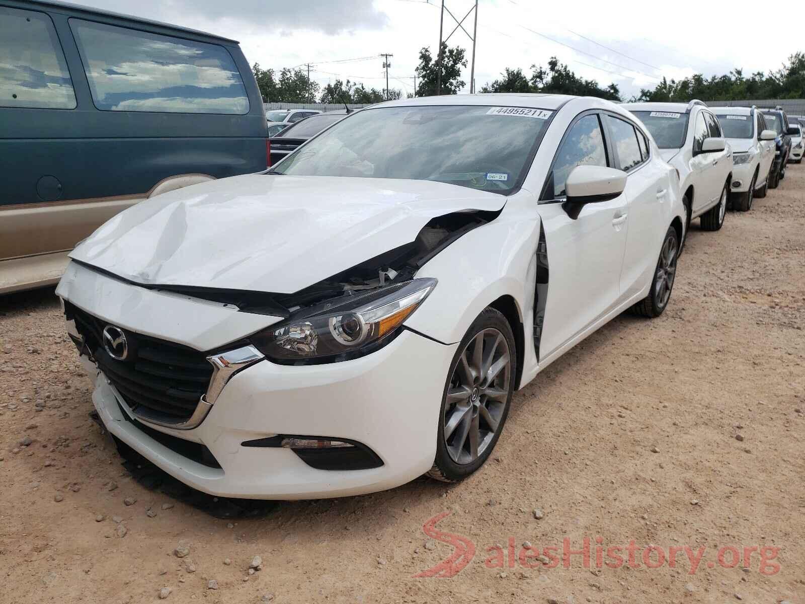 3MZBN1L39JM241590 2018 MAZDA 3