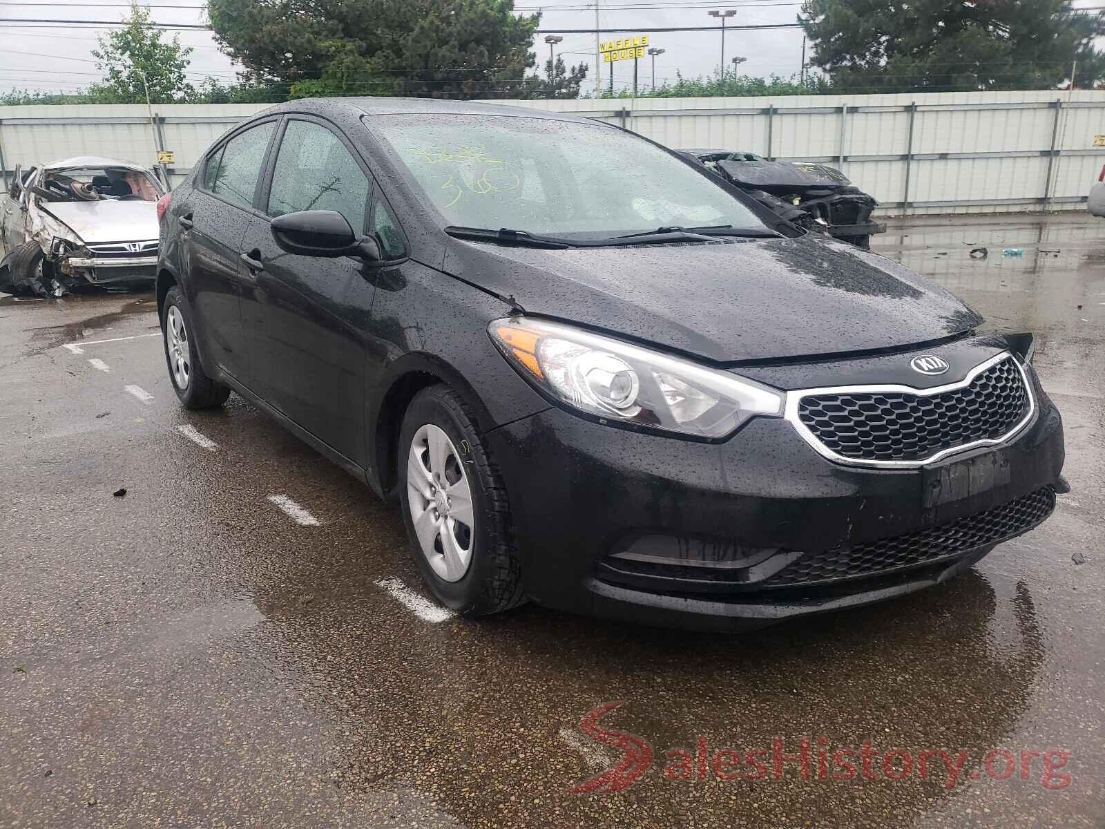 KNAFK4A67G5476609 2016 KIA FORTE