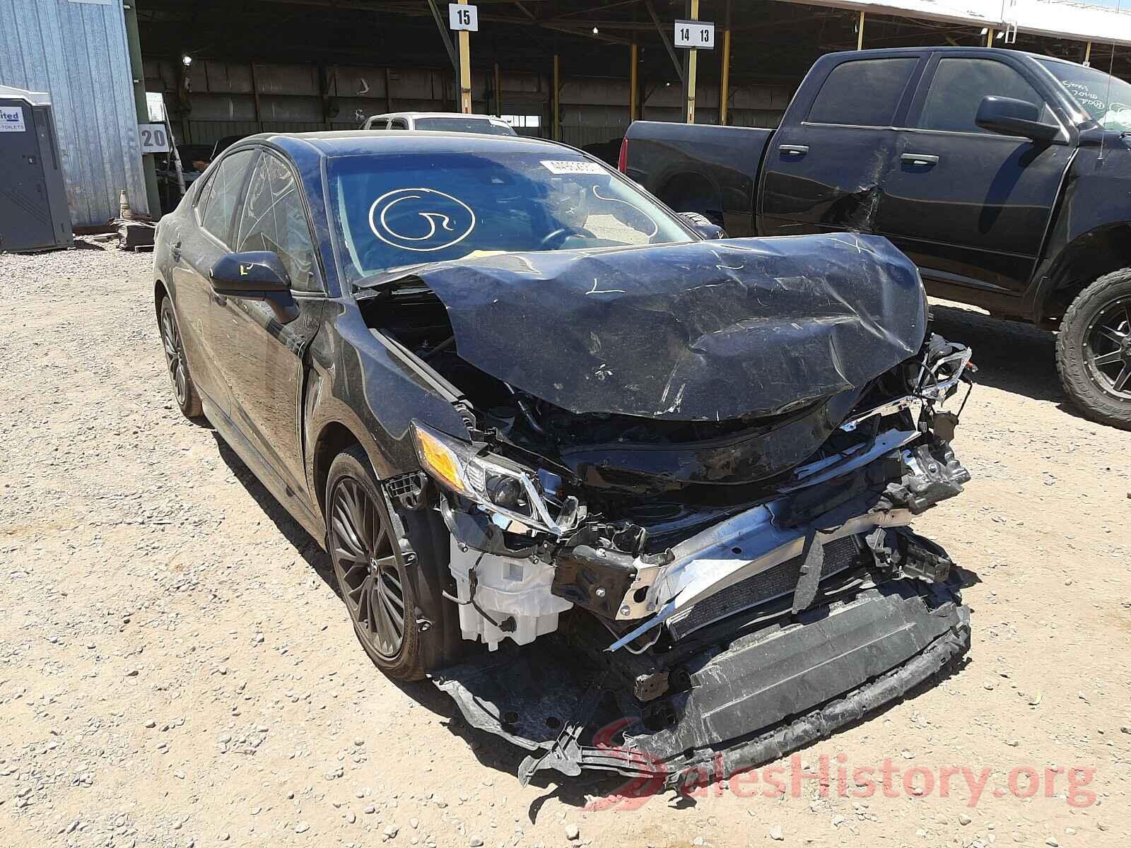 4T1B11HKXKU239208 2019 TOYOTA CAMRY