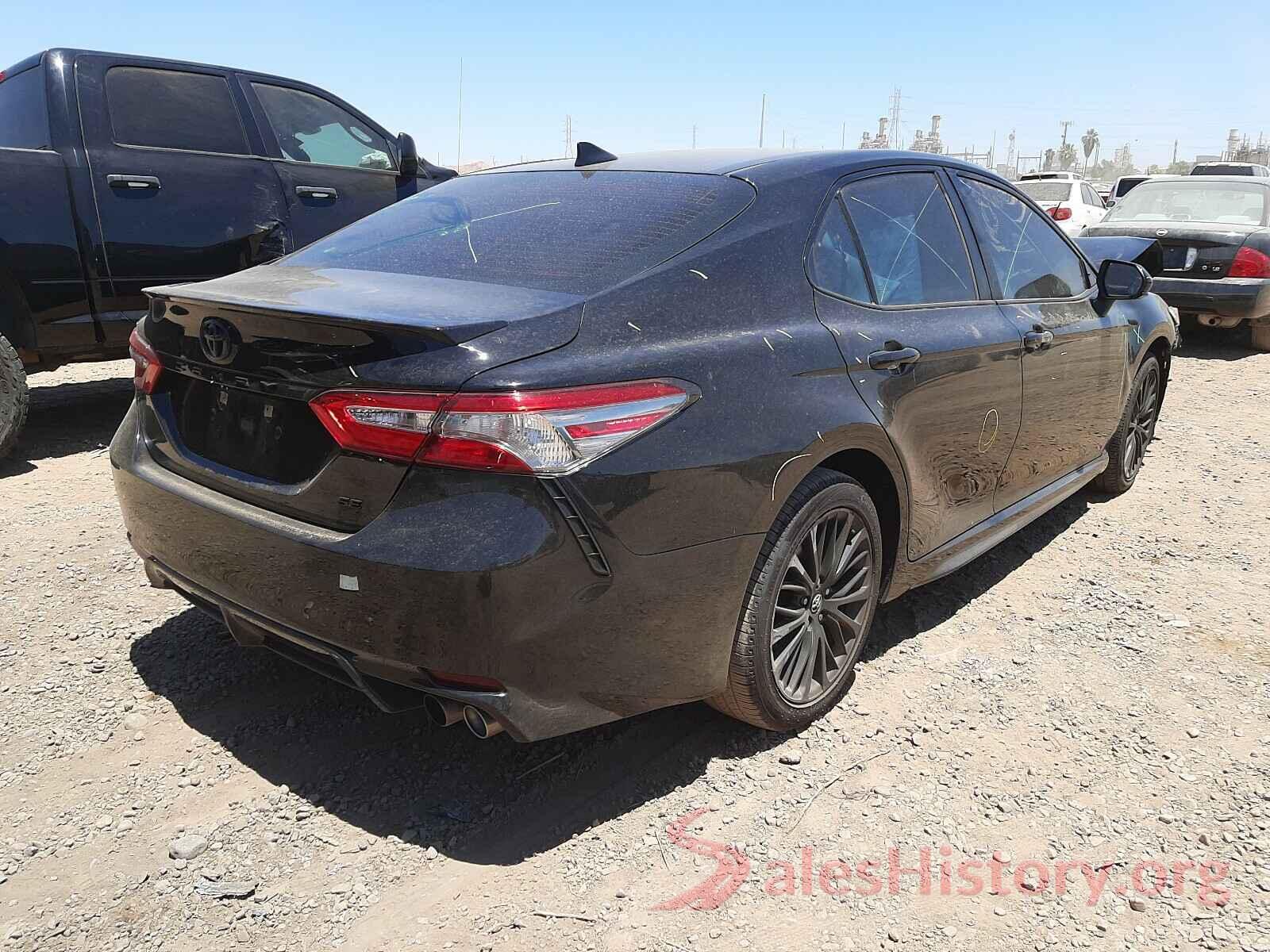 4T1B11HKXKU239208 2019 TOYOTA CAMRY