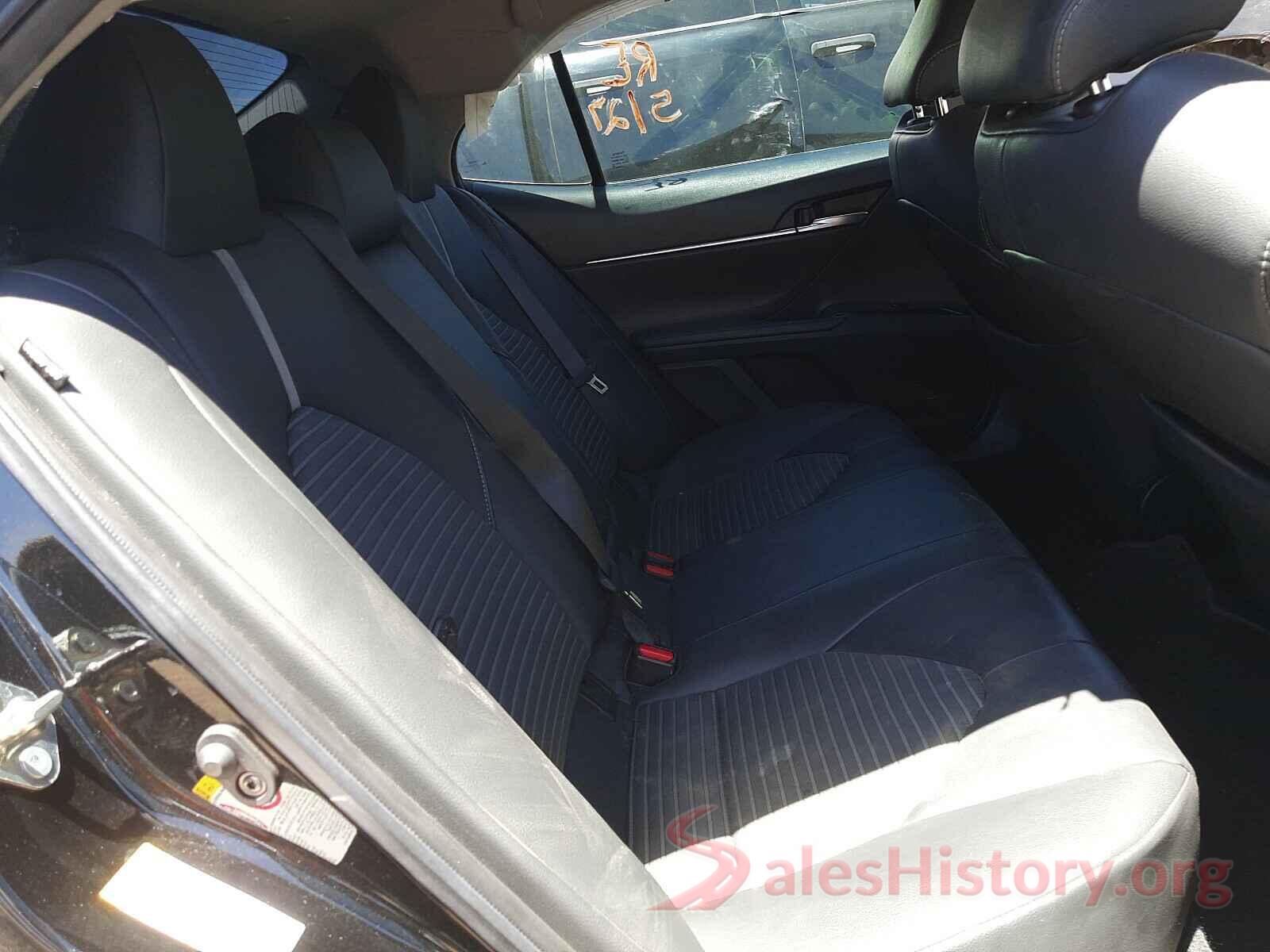 4T1B11HKXKU239208 2019 TOYOTA CAMRY