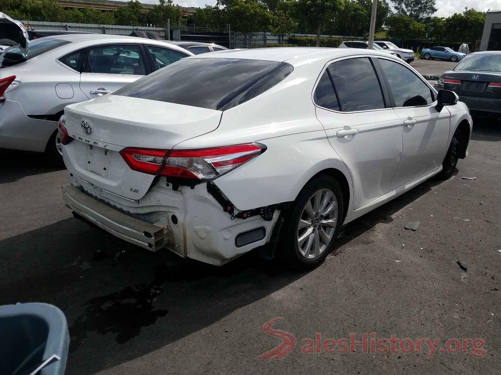 4T1B11HK2JU088394 2018 TOYOTA CAMRY