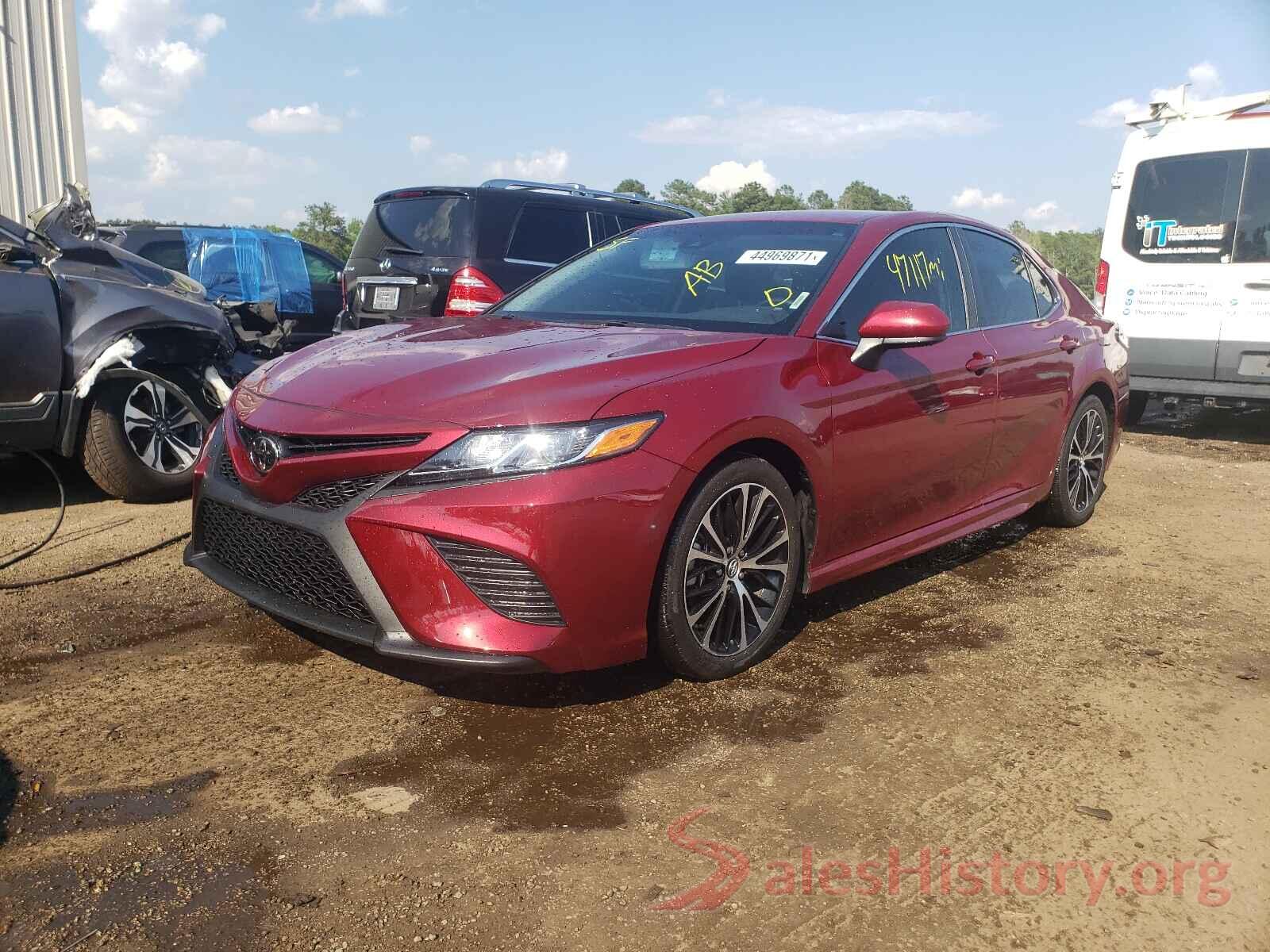 4T1B11HK7JU584288 2018 TOYOTA CAMRY