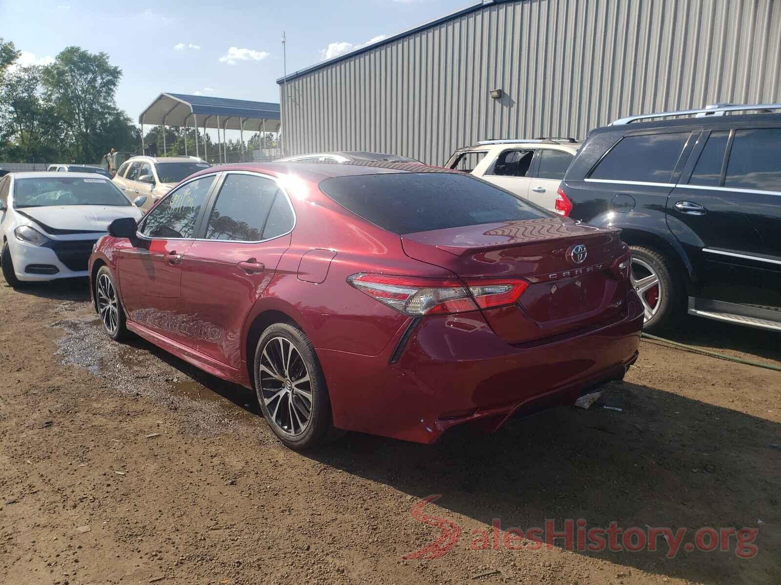 4T1B11HK7JU584288 2018 TOYOTA CAMRY