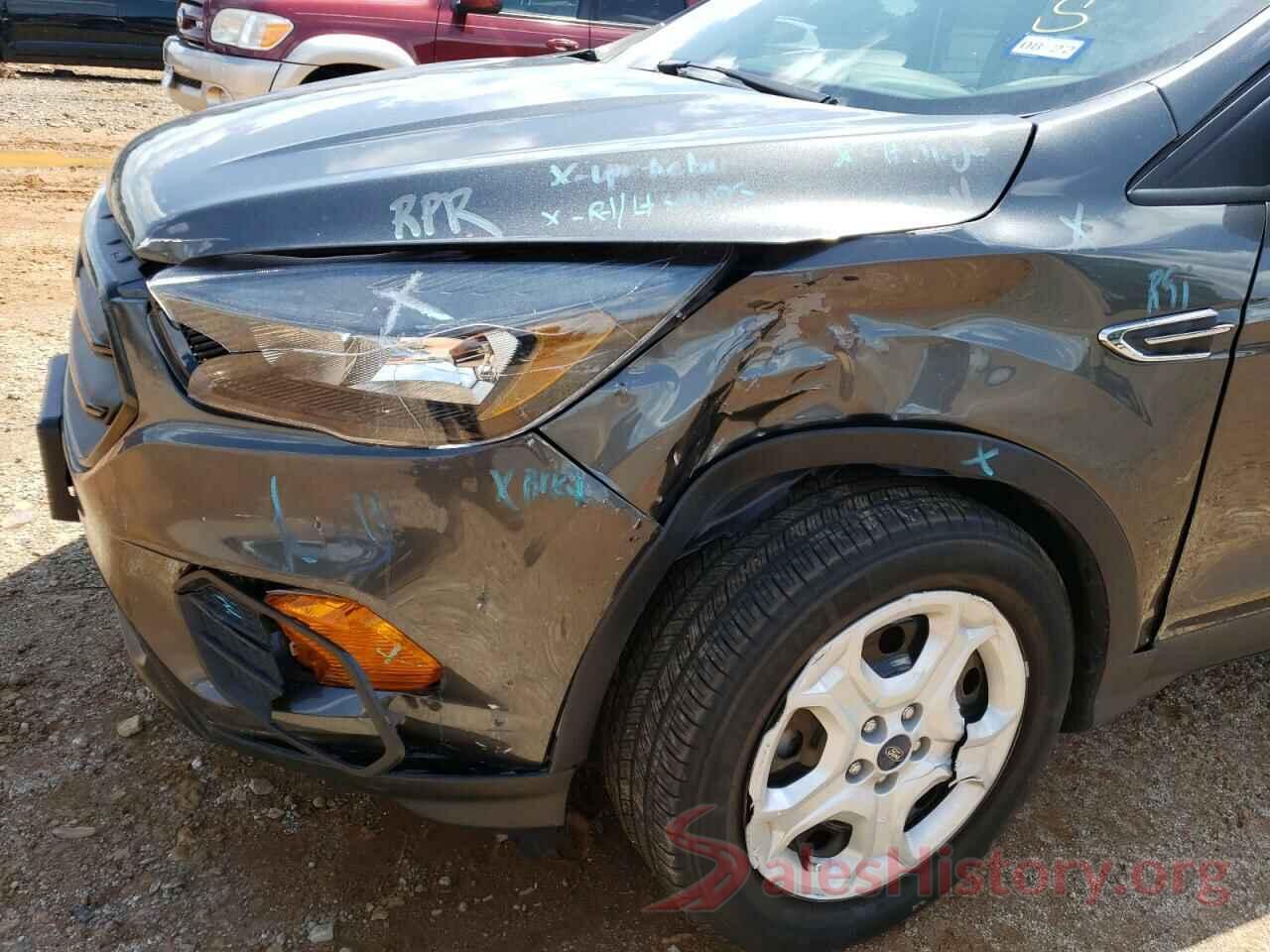 1FMCU0F76KUA18483 2019 FORD ESCAPE