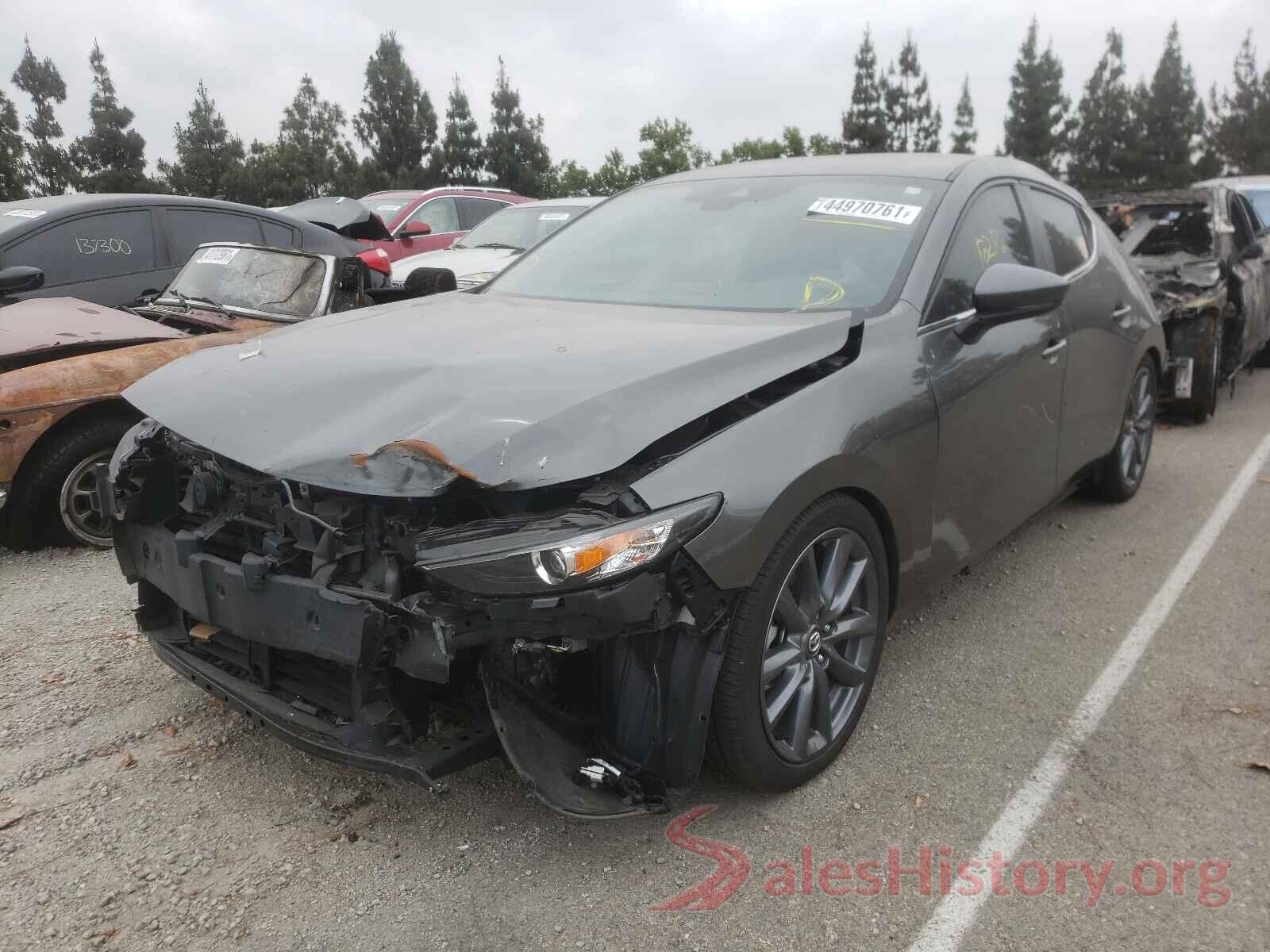 JM1BPBJM1K1124745 2019 MAZDA 3