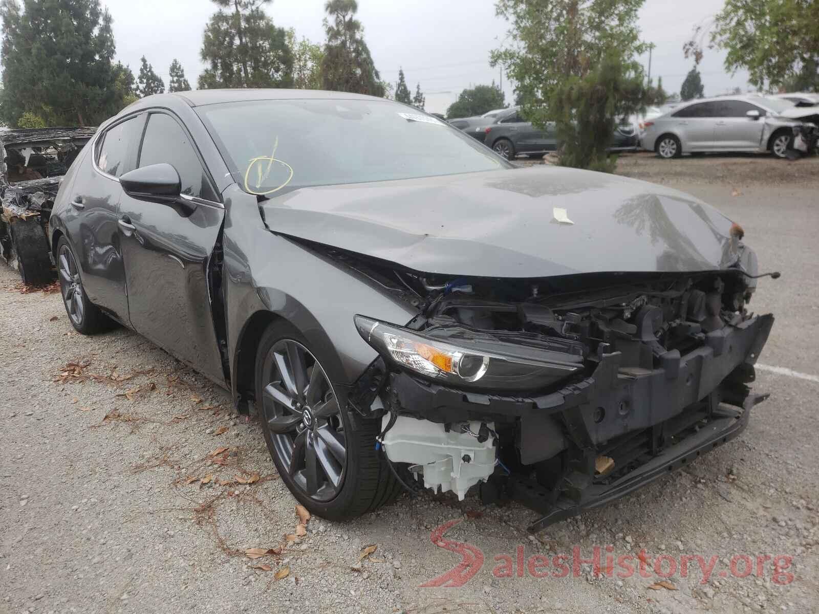 JM1BPBJM1K1124745 2019 MAZDA 3