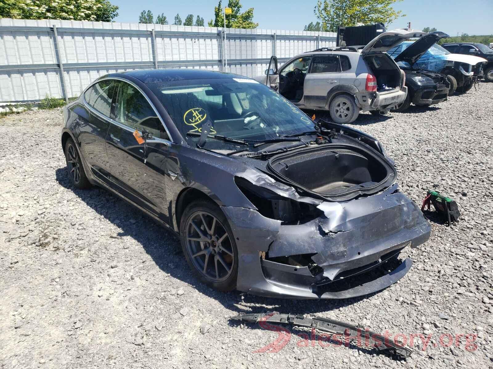 5YJ3E1EB8KF393846 2019 TESLA MODEL 3