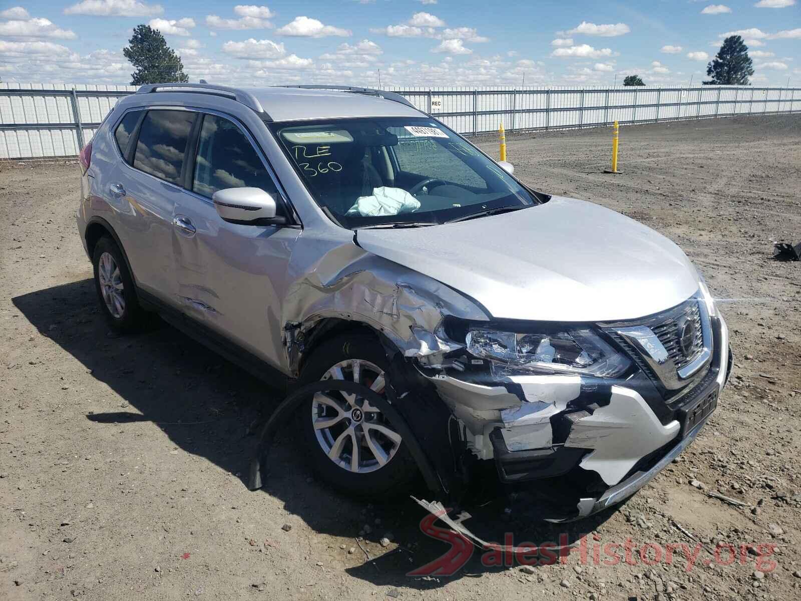 KNMAT2MV4JP585736 2018 NISSAN ROGUE