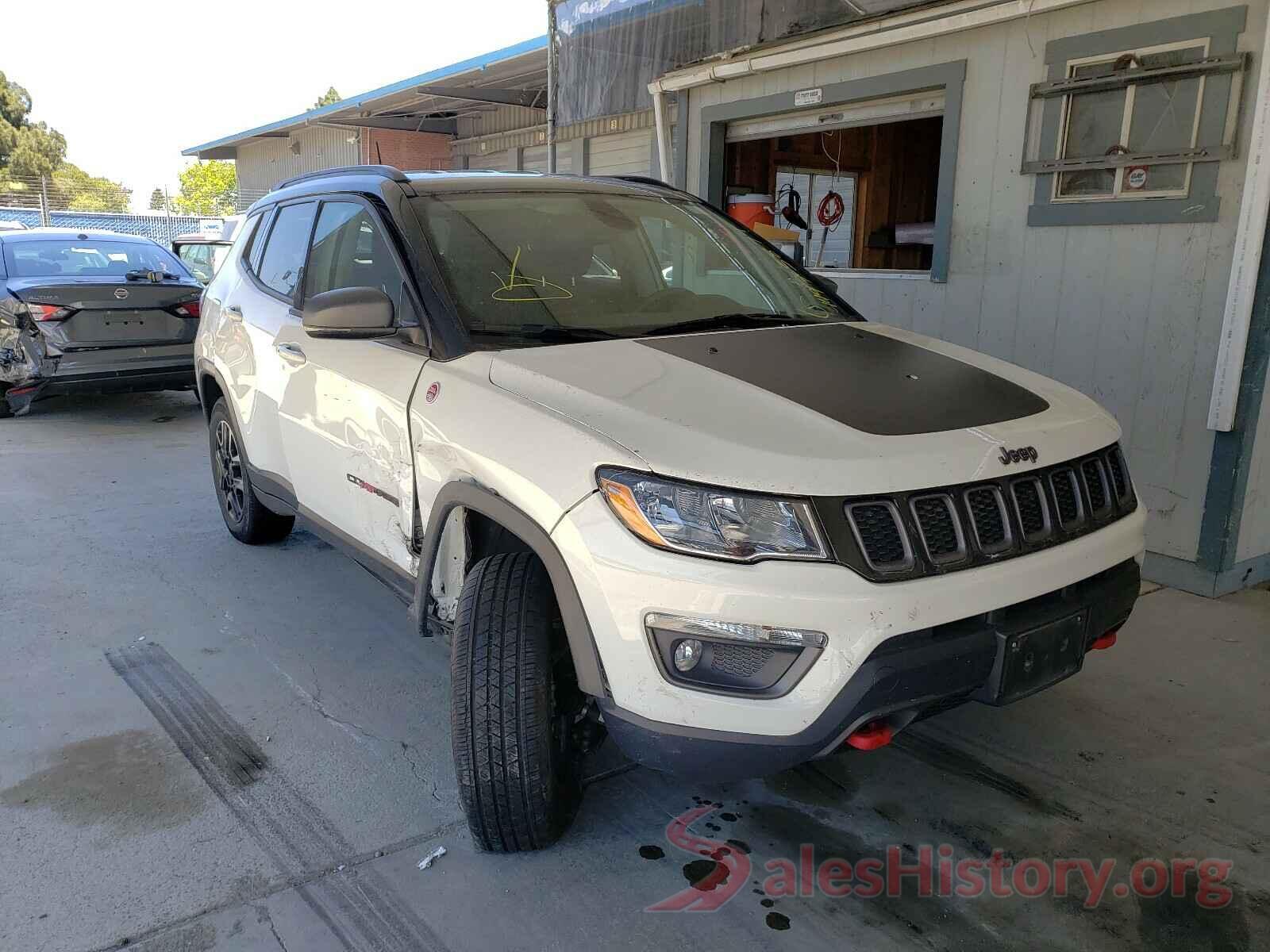 3C4NJDDB1KT722377 2019 JEEP COMPASS