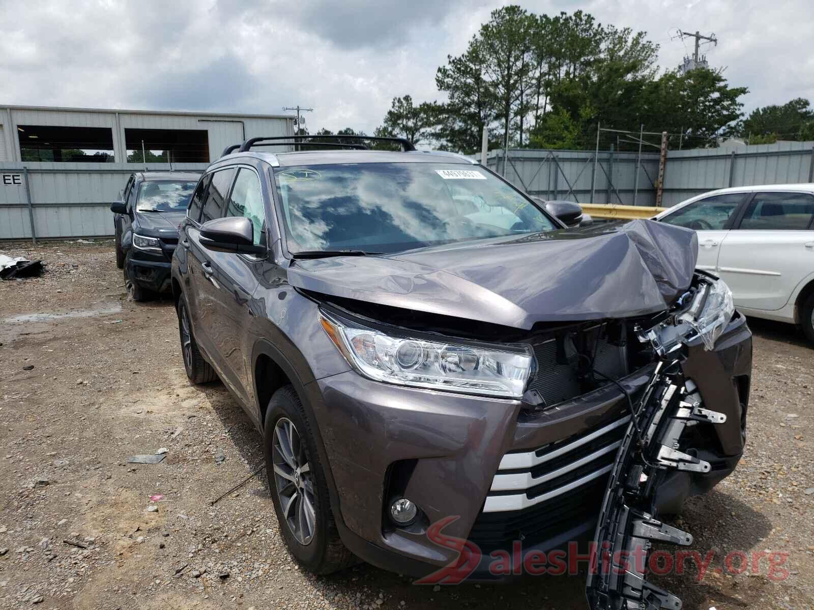 5TDKZRFHXKS559930 2019 TOYOTA HIGHLANDER