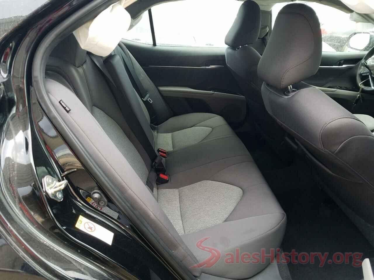 4T1B11HK9JU094600 2018 TOYOTA CAMRY