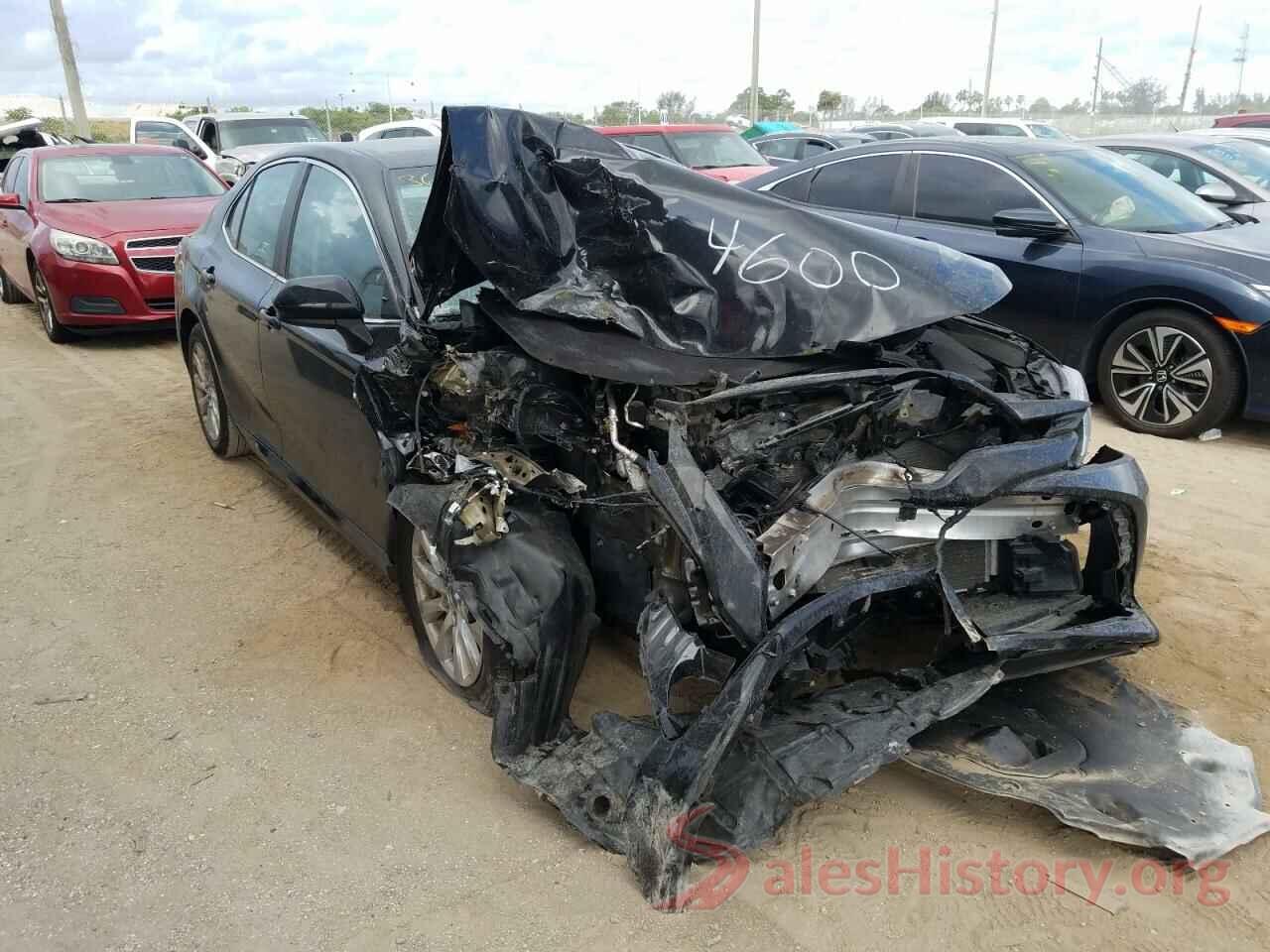 4T1B11HK9JU094600 2018 TOYOTA CAMRY