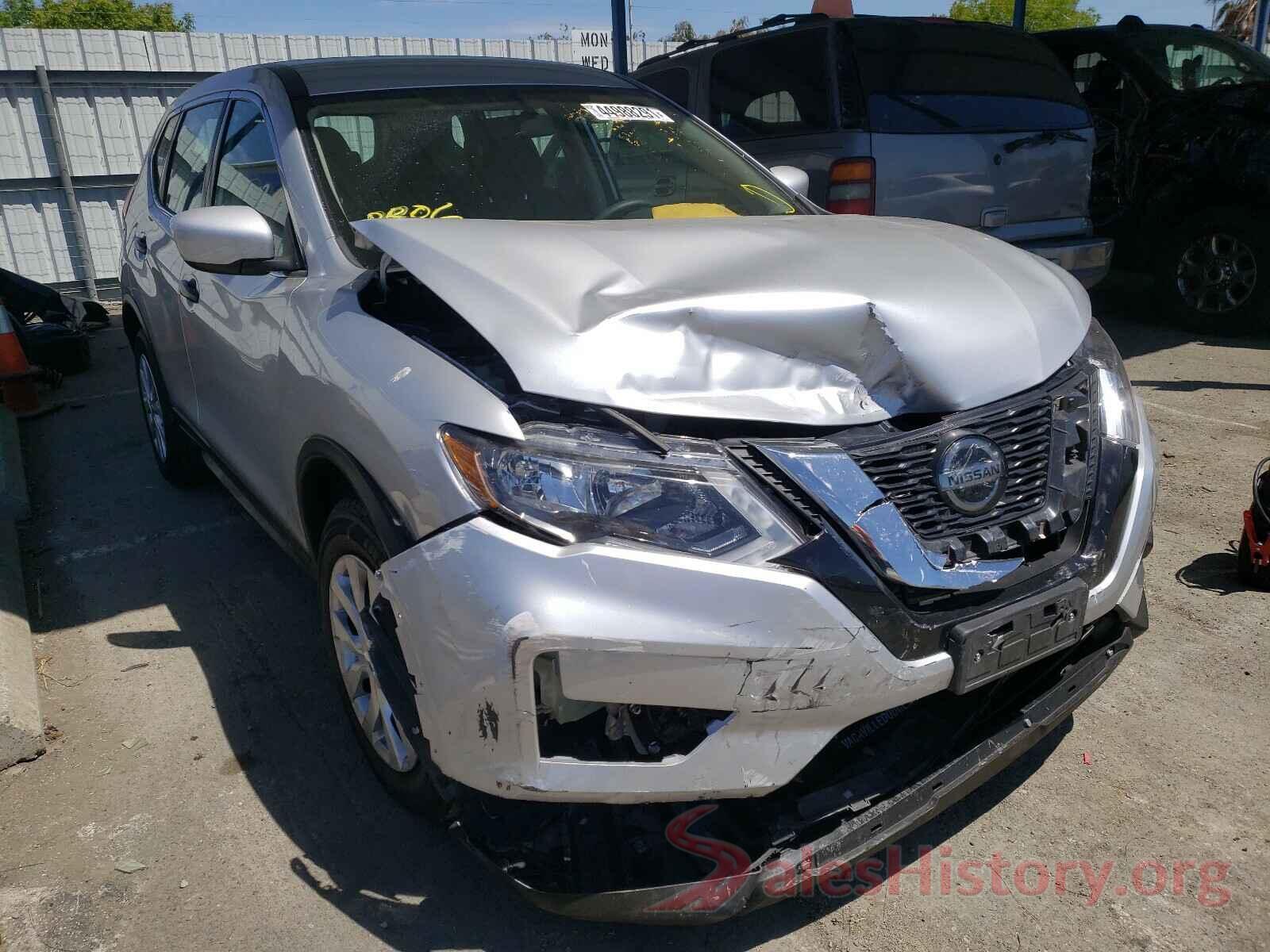 KNMAT2MT2JP567105 2018 NISSAN ROGUE