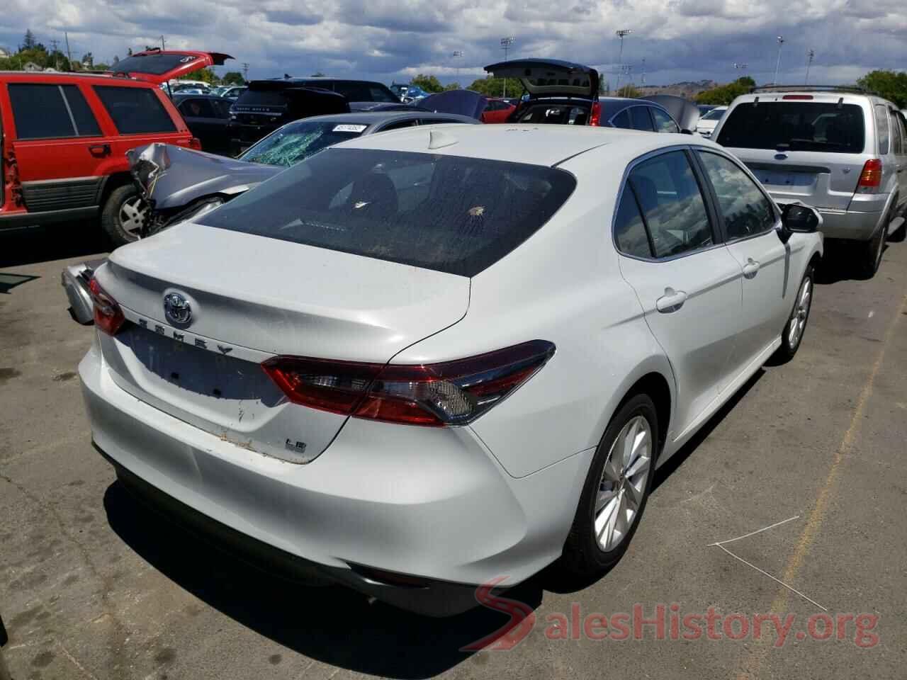 4T1C11AKXNU016511 2022 TOYOTA CAMRY