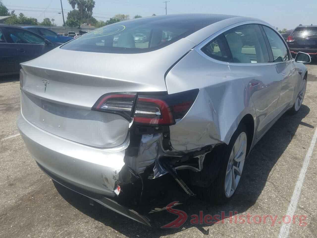 5YJ3E1EB3JF100563 2018 TESLA MODEL 3