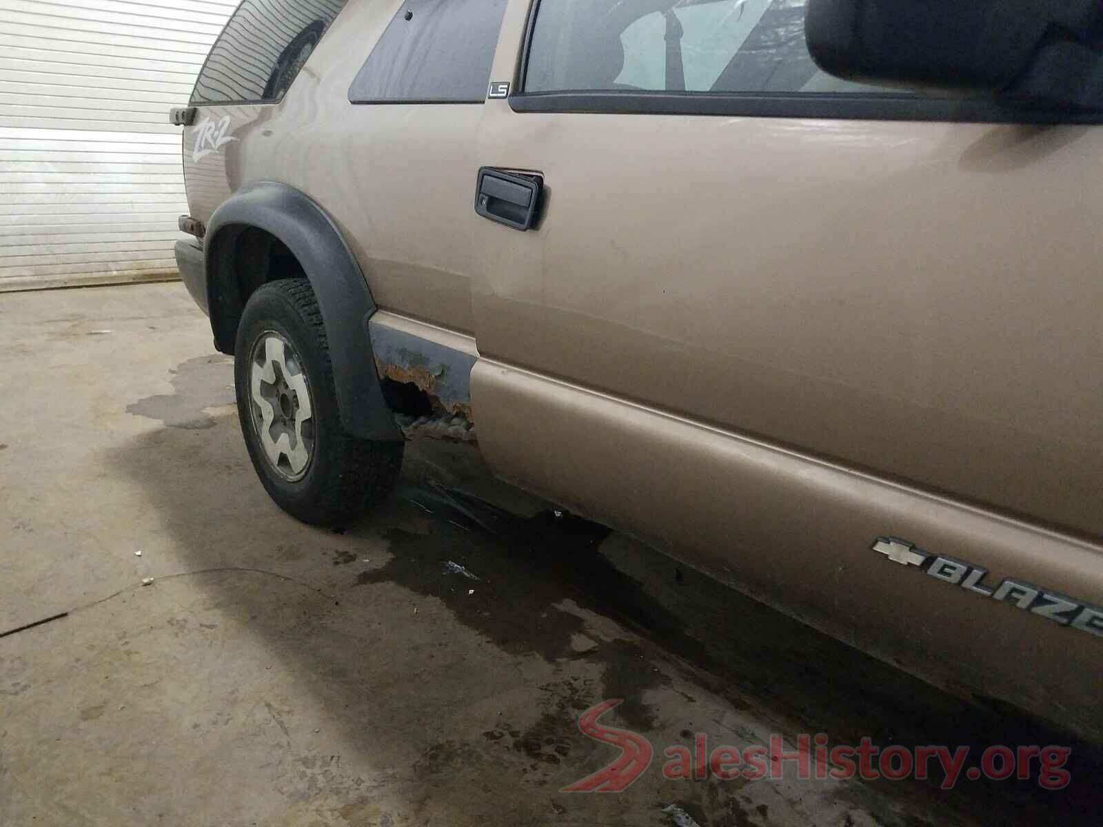 1GNCT18W22K228017 2002 CHEVROLET BLAZER