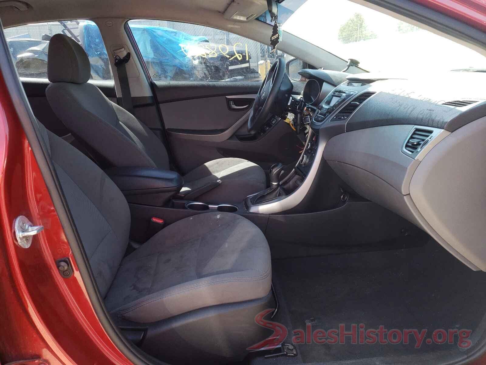 5NPDH4AE8GH701300 2016 HYUNDAI ELANTRA