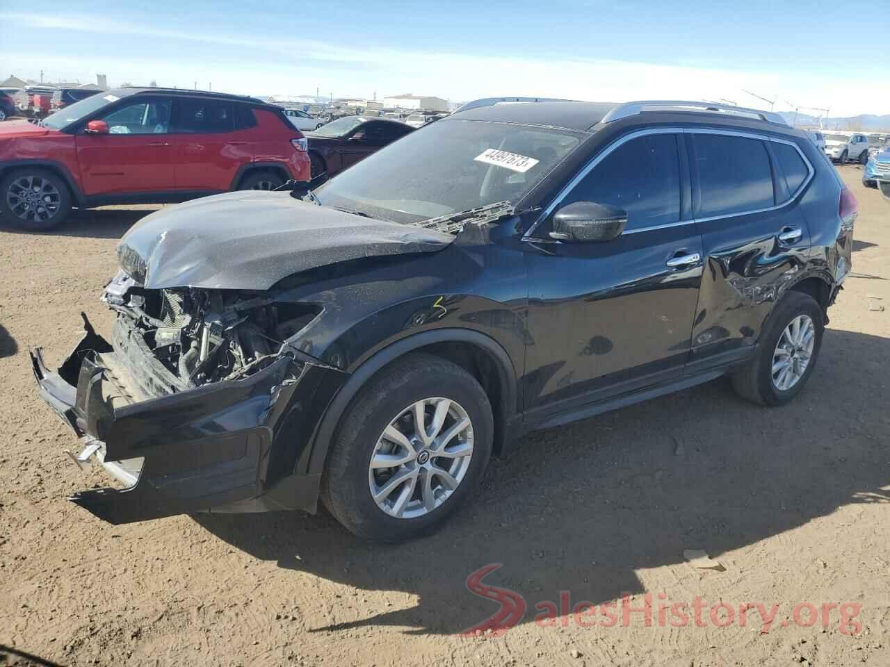 KNMAT2MV7JP613206 2018 NISSAN ROGUE