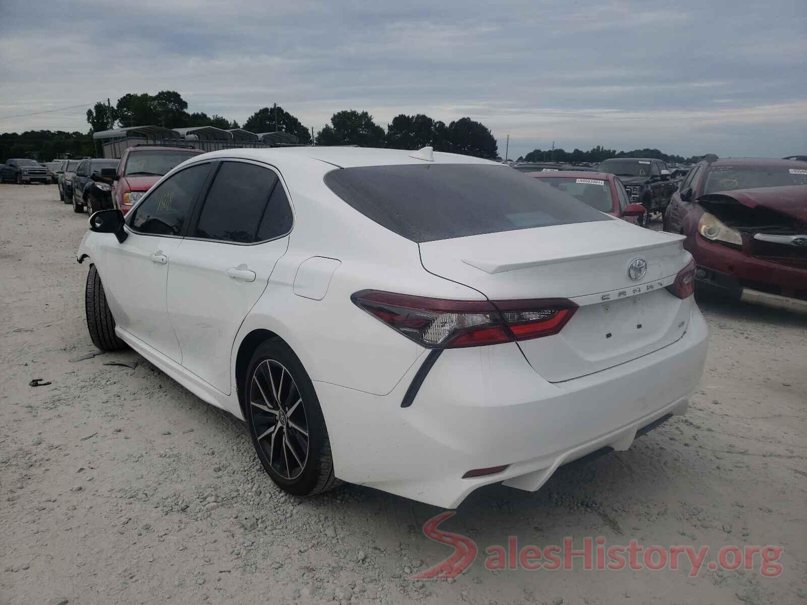 4T1G11AK3MU435879 2021 TOYOTA CAMRY