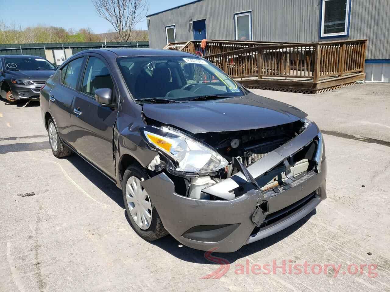 3N1CN7AP3JL822687 2018 NISSAN VERSA