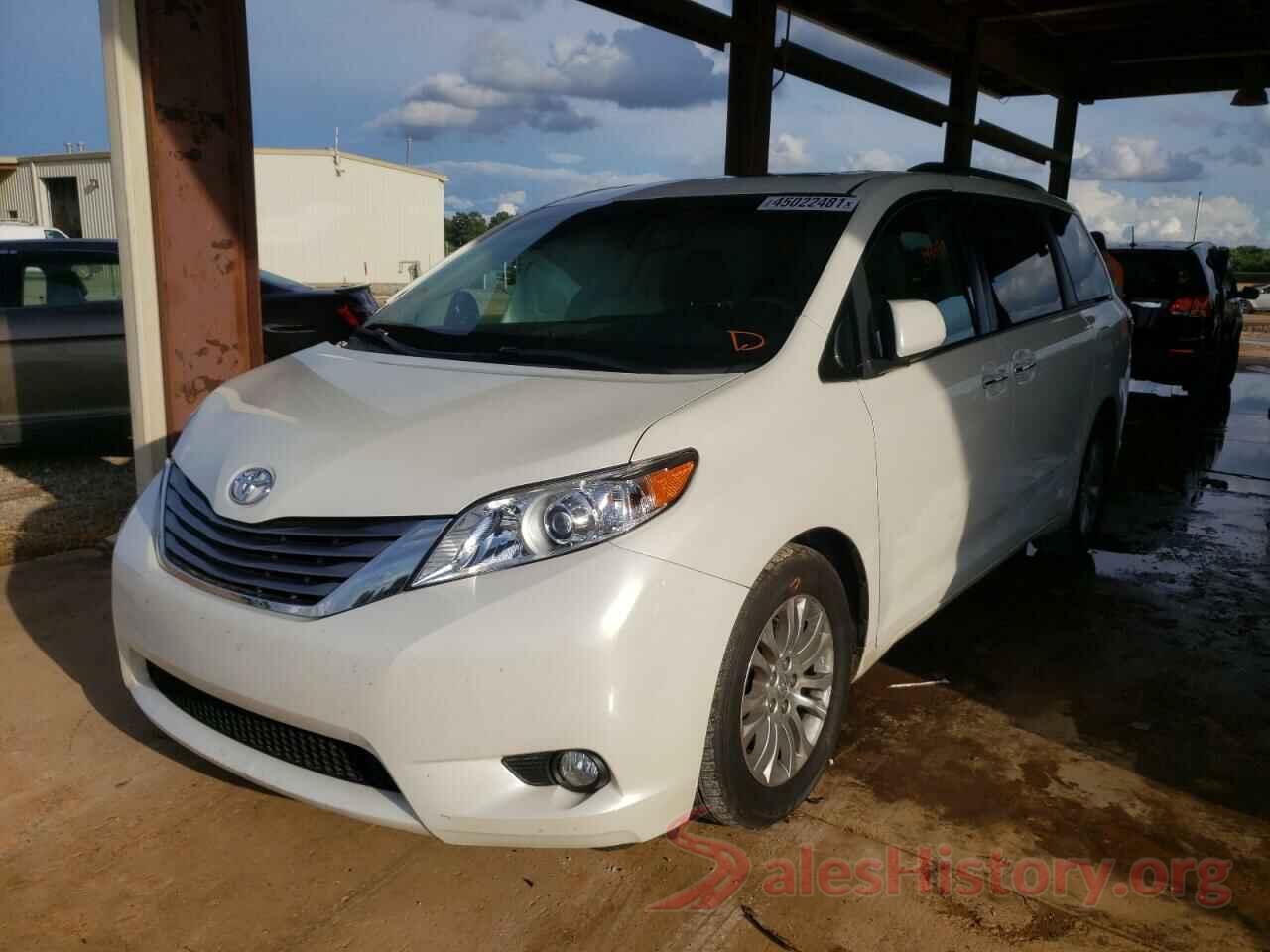 5TDYZ3DC8HS823282 2017 TOYOTA SIENNA