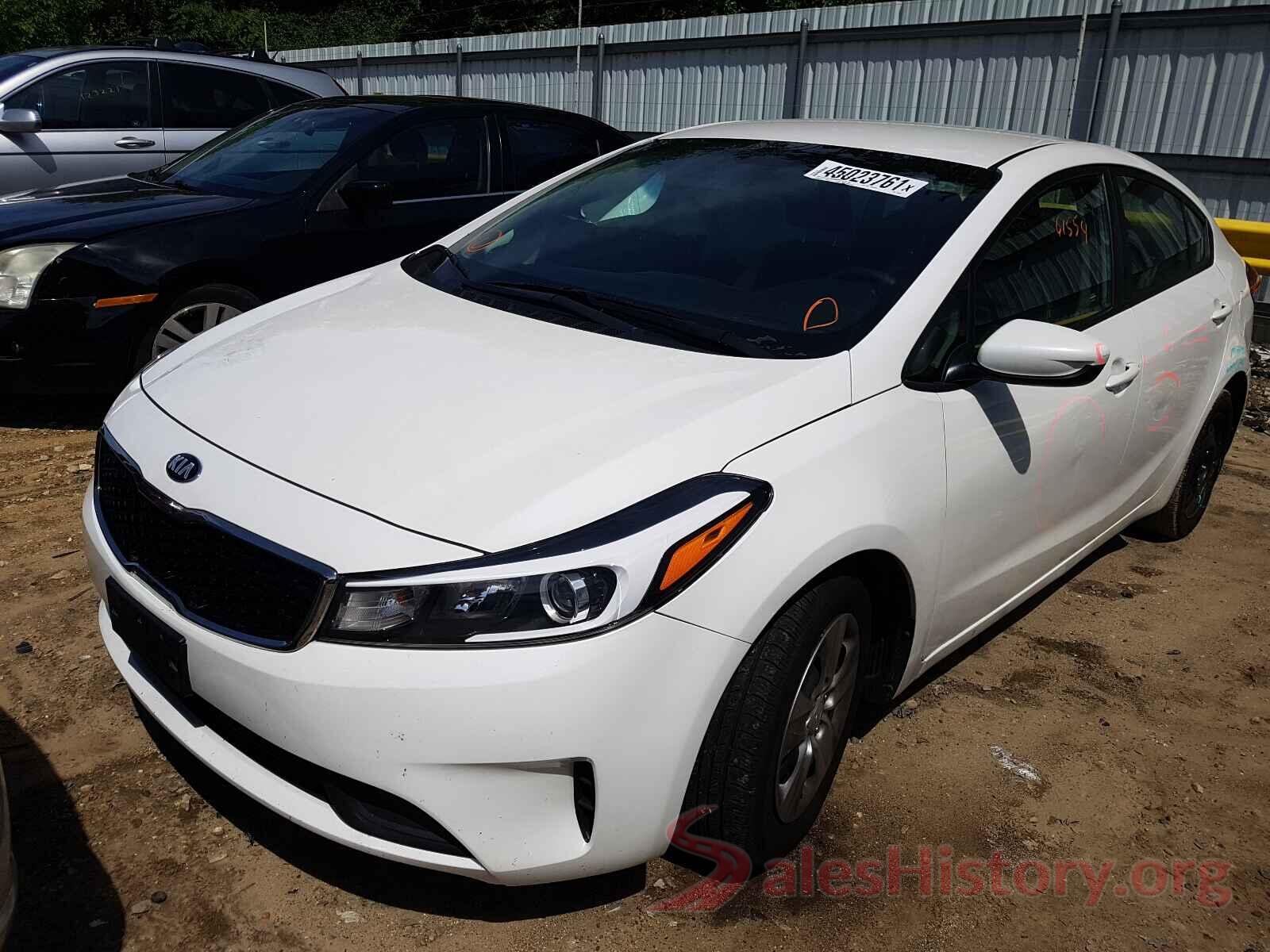 3KPFL4A75JE196062 2018 KIA FORTE