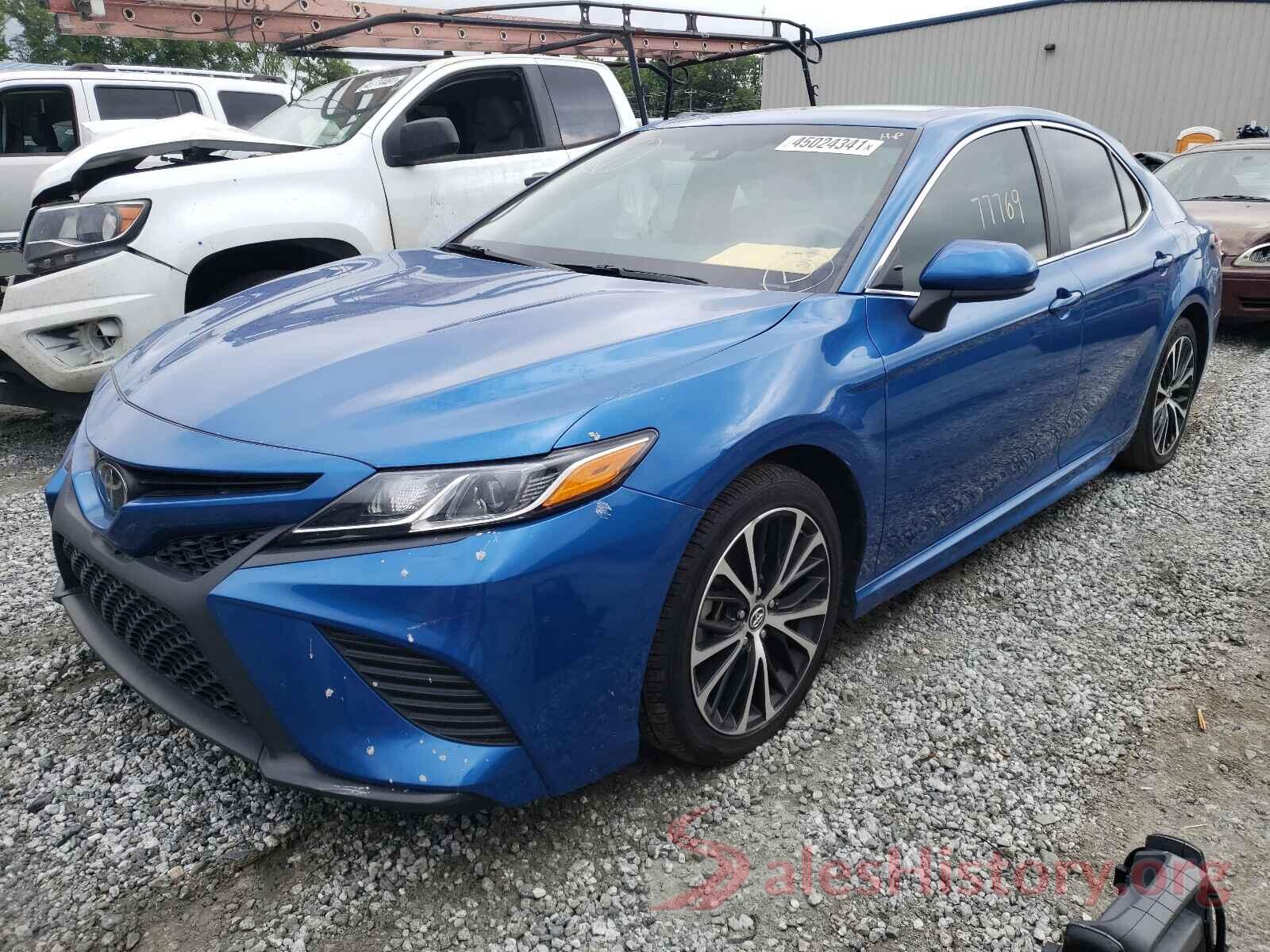 4T1B11HK3JU151308 2018 TOYOTA CAMRY