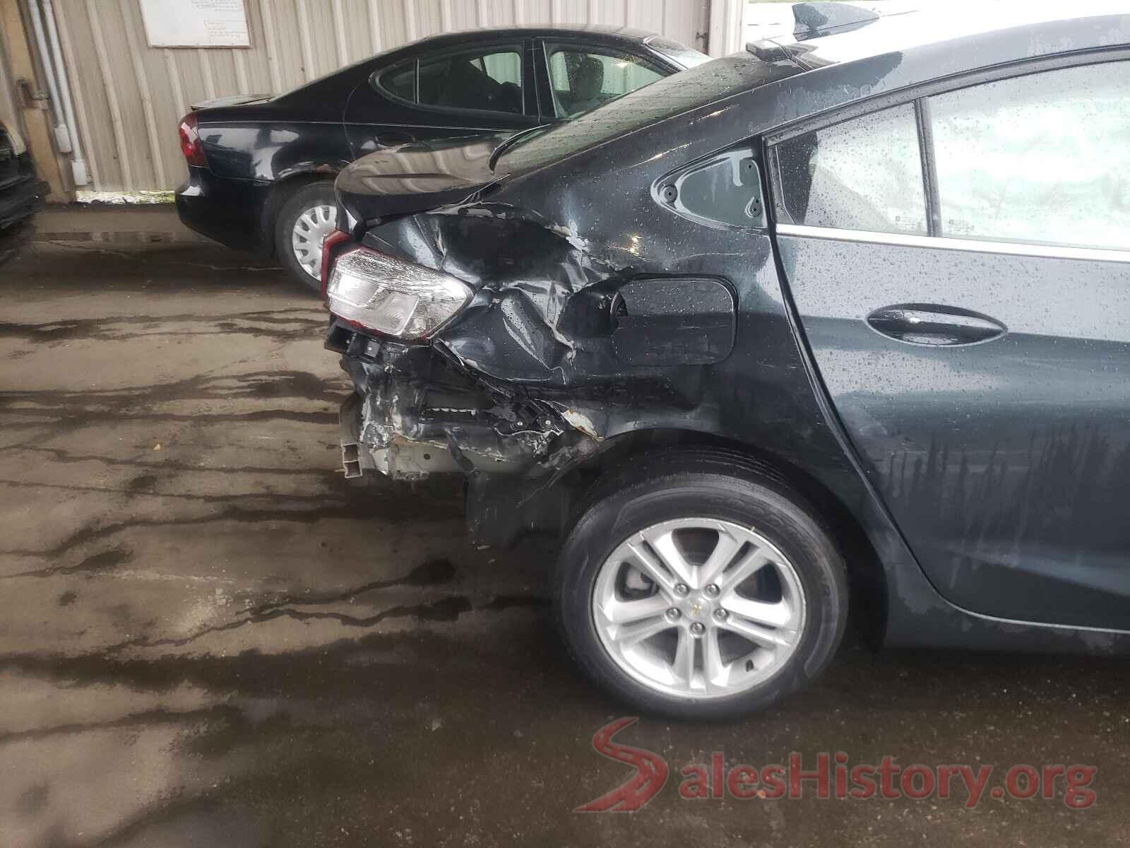 1G1BE5SM7J7161020 2018 CHEVROLET CRUZE