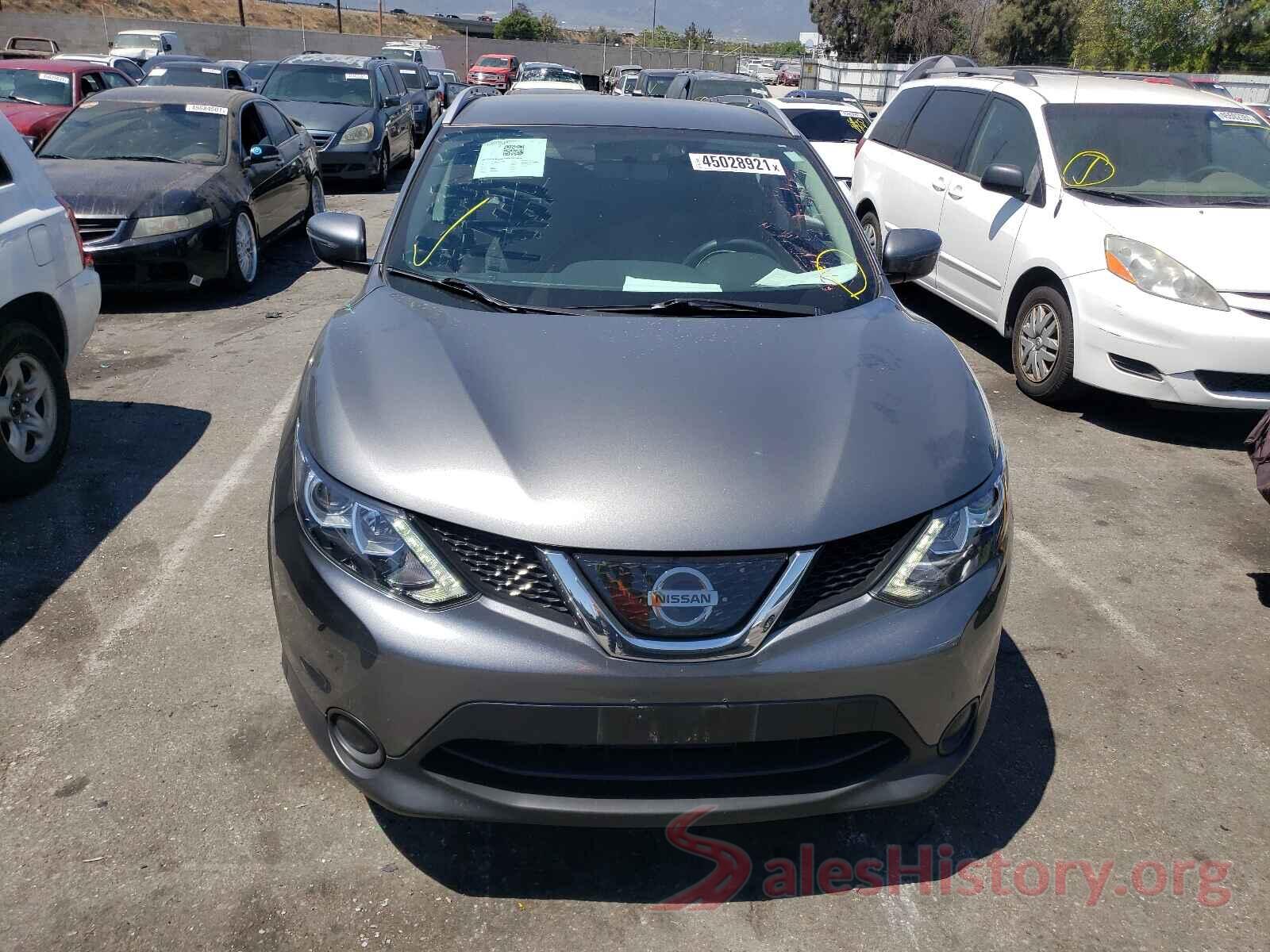 JN1BJ1CP6JW154055 2018 NISSAN ROGUE