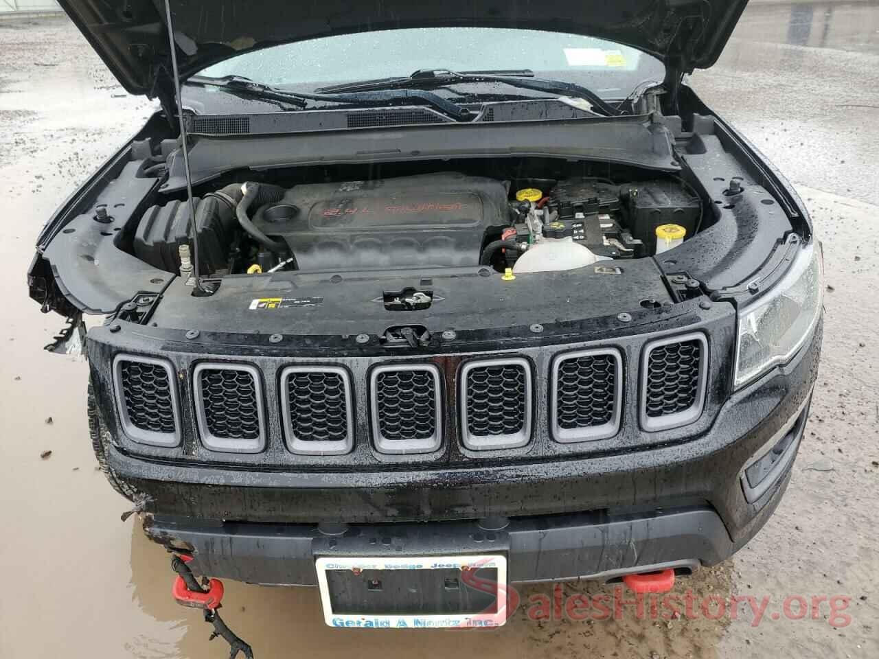 3C4NJDDB3JT424301 2018 JEEP COMPASS