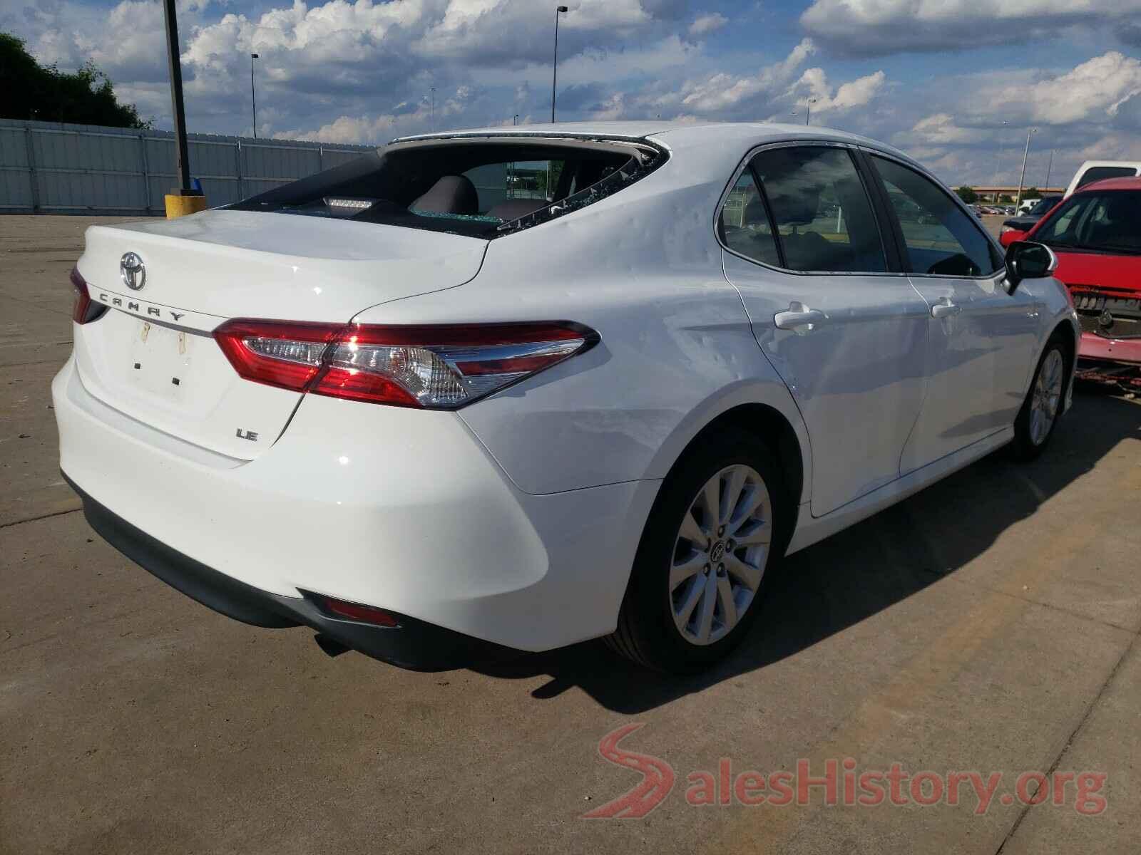 4T1B11HK0JU599134 2018 TOYOTA CAMRY