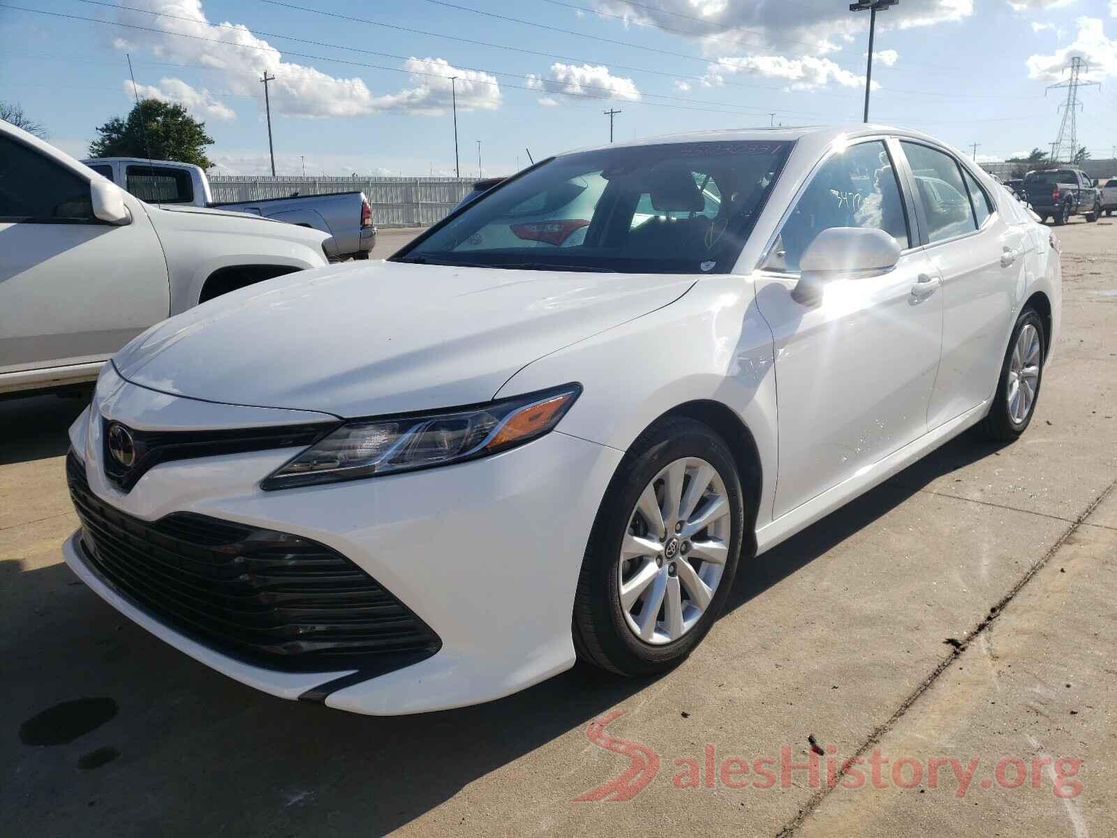 4T1B11HK0JU599134 2018 TOYOTA CAMRY