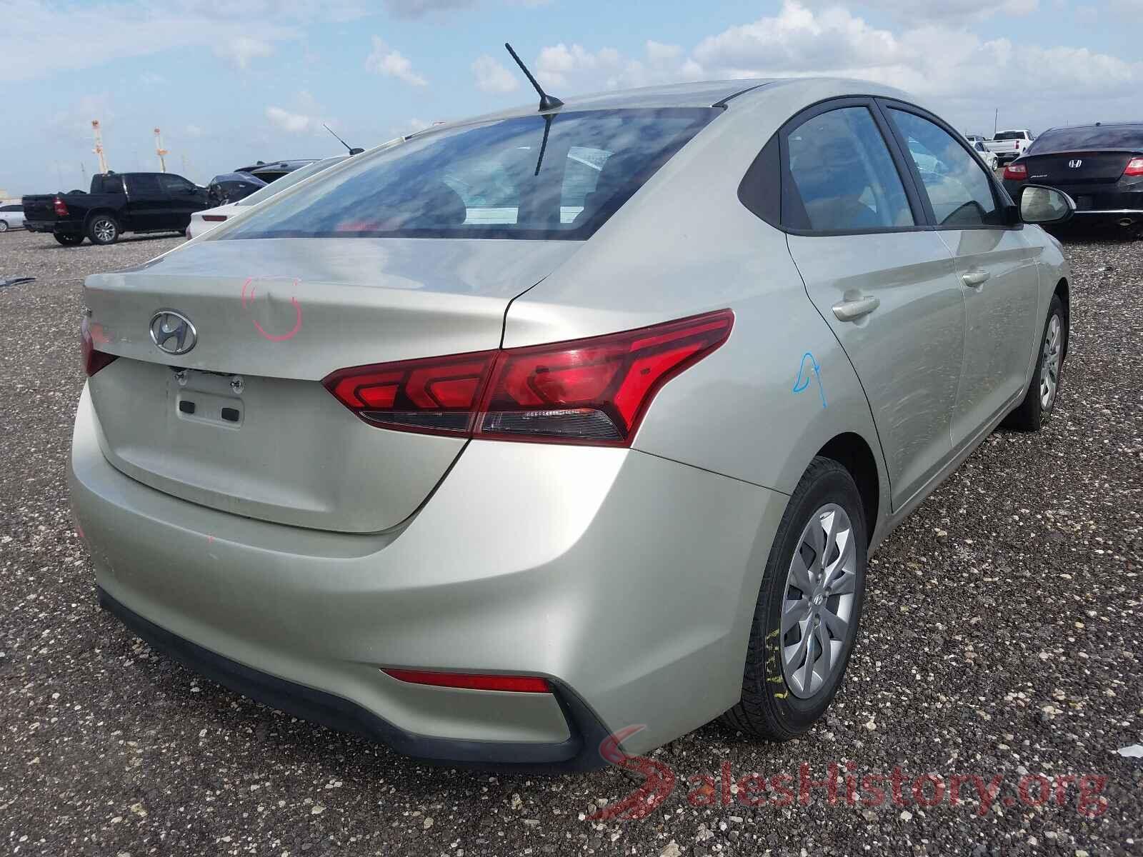 3KPC24A32JE015731 2018 HYUNDAI ACCENT