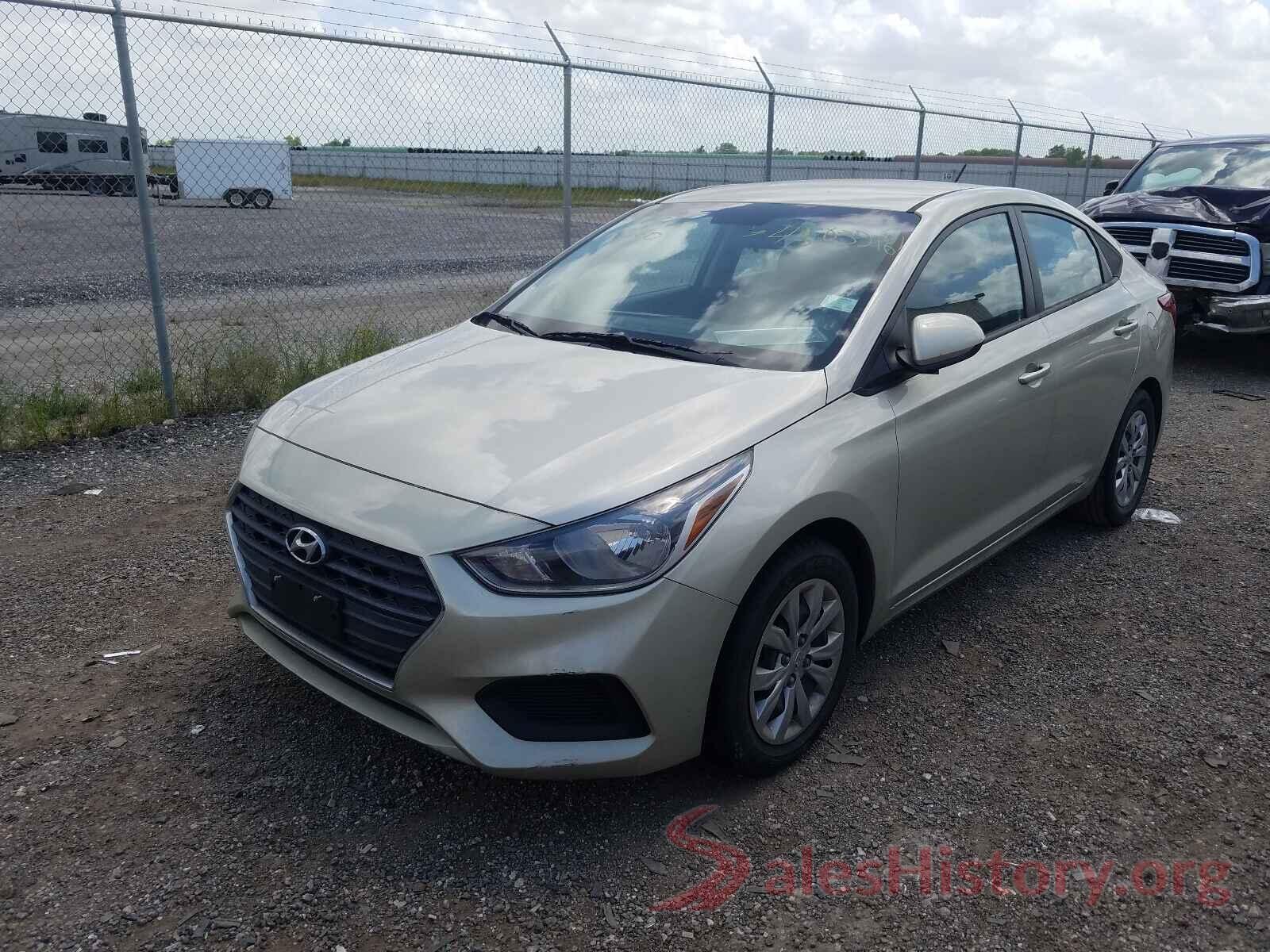 3KPC24A32JE015731 2018 HYUNDAI ACCENT