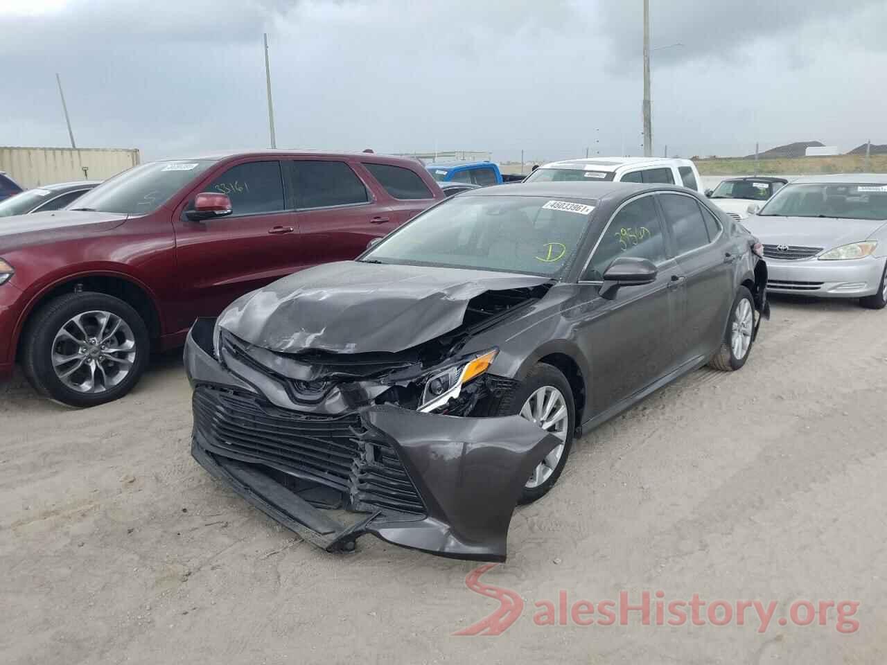 JTNB11HK9J3044379 2018 TOYOTA CAMRY